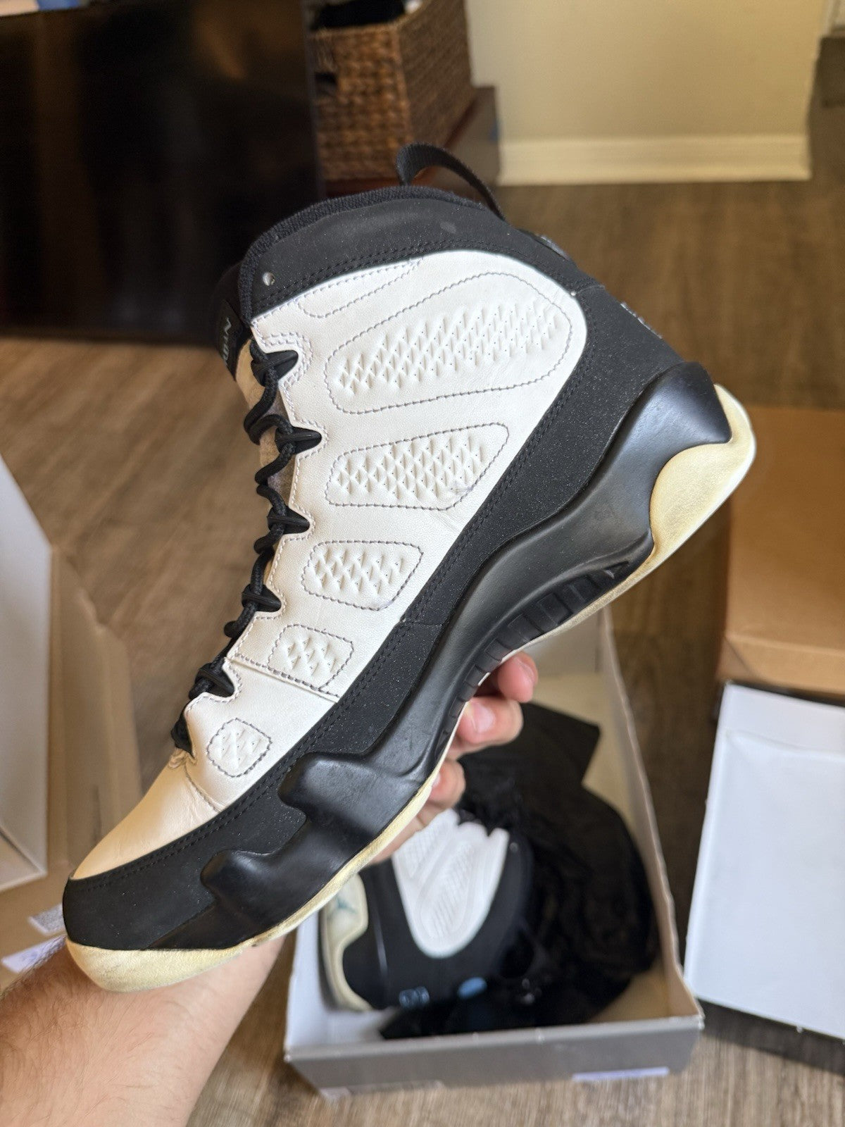 Size 10.5 - Jordan 9 Retro University Blue