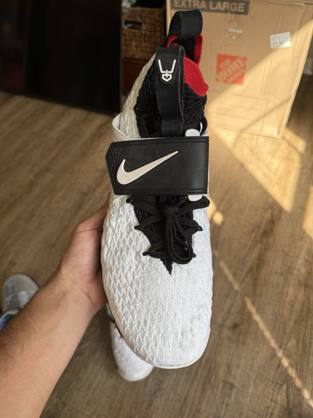 Size 14 - Nike LeBron 15 PE Diamond Turf
