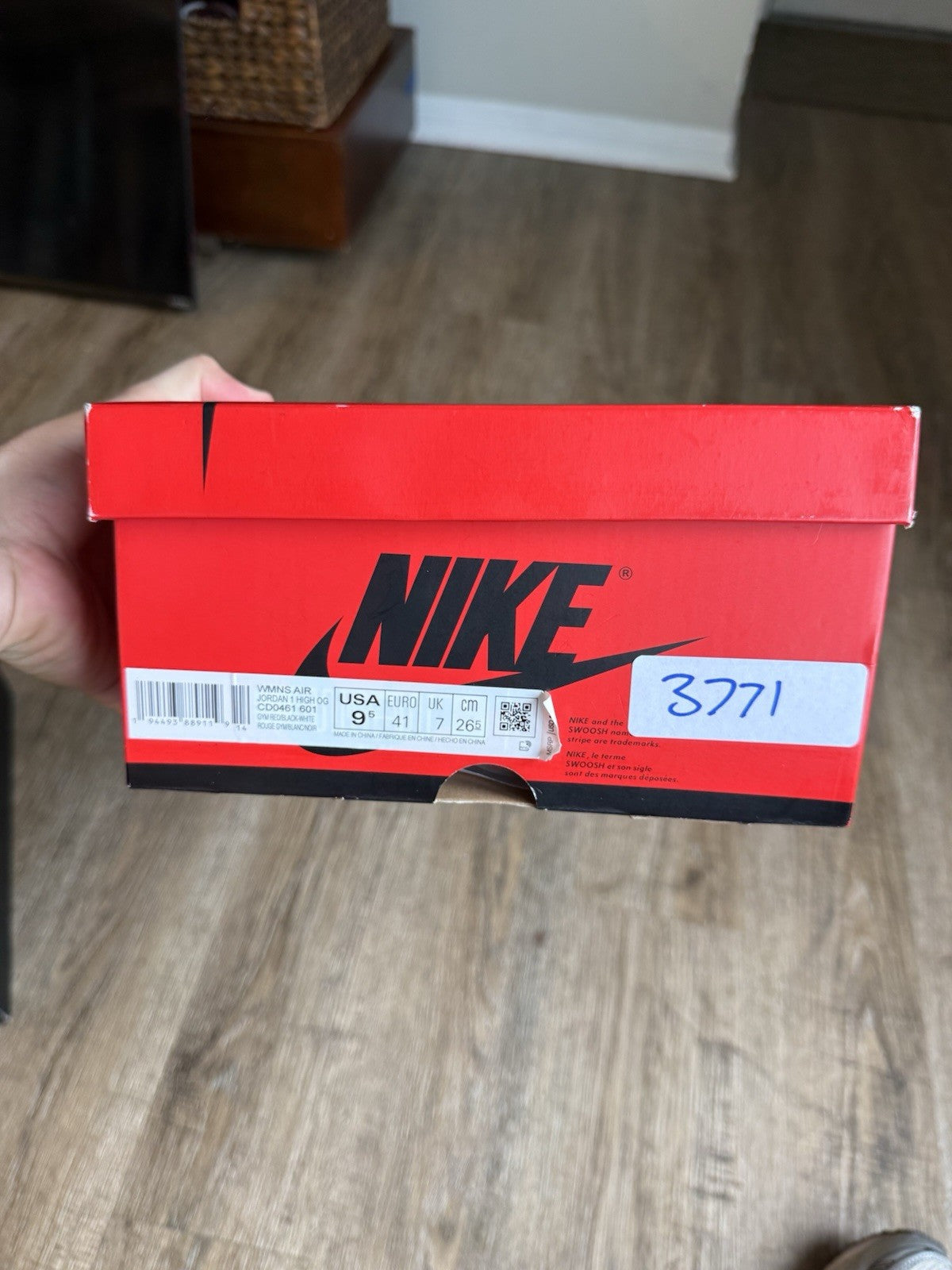 Size 8M/9.5W - Jordan 1 Retro Snakeskin Chicago