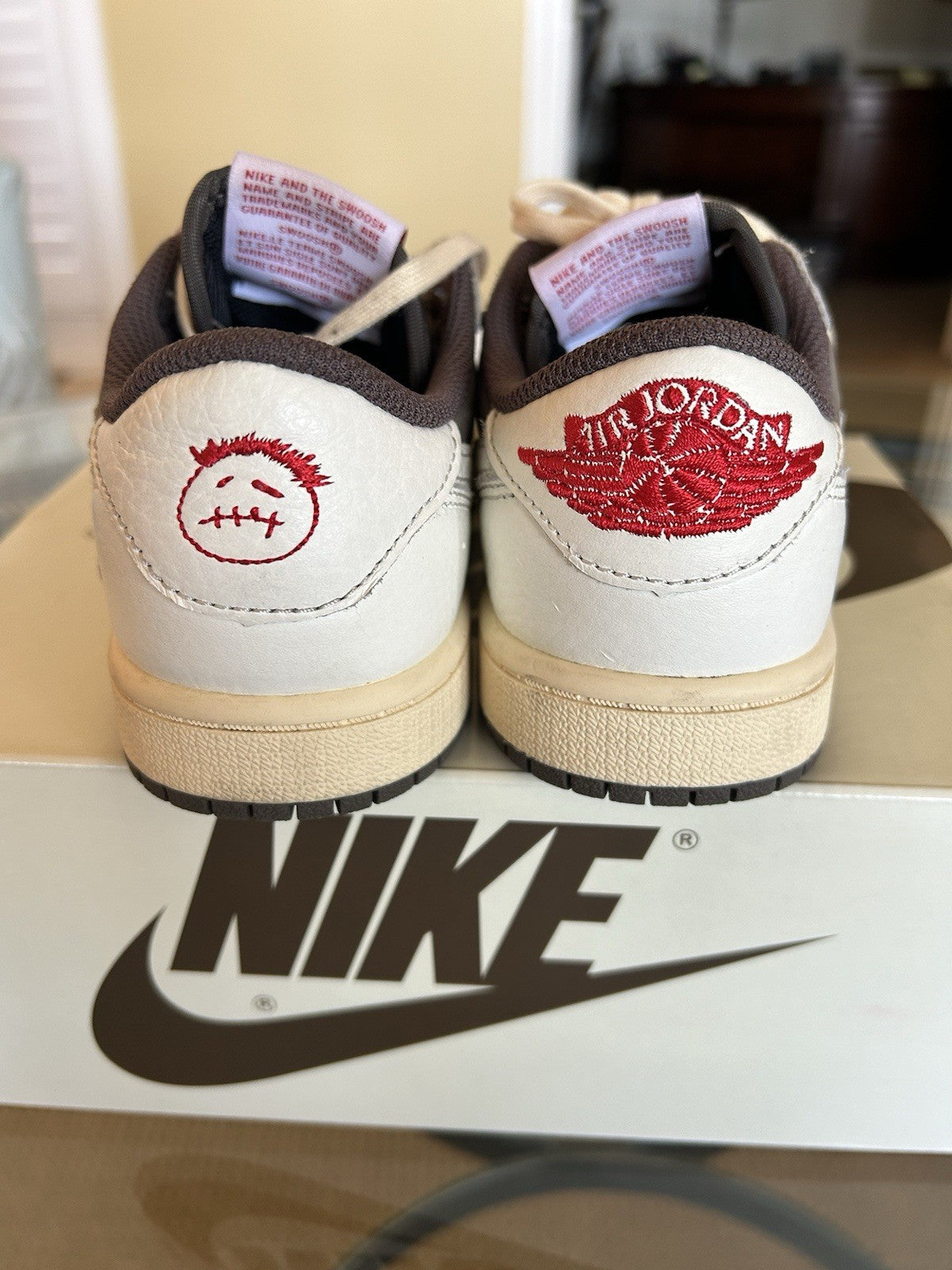 Jordan 1 Retro Low OG SP Travis Scott Reverse Mocha Size 2.5Y PS
