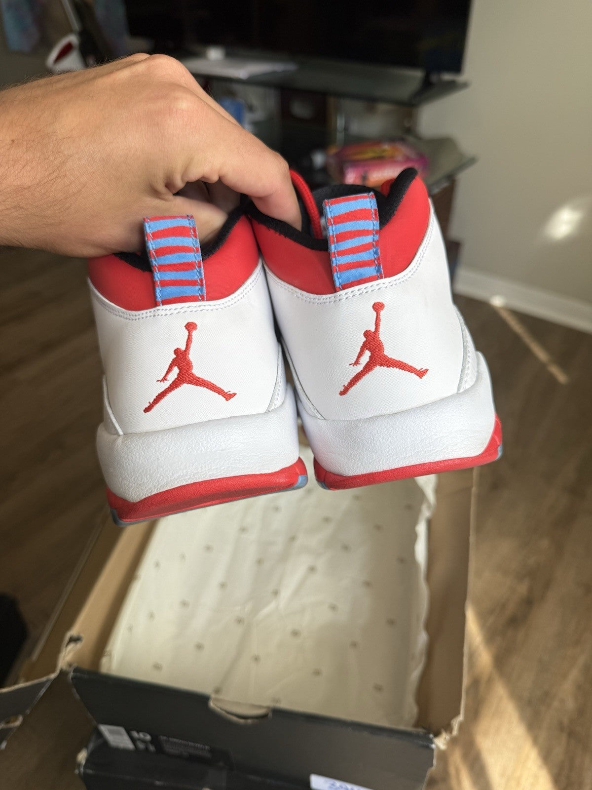 Size 10 - Jordan 10 Retro Chicago Flag