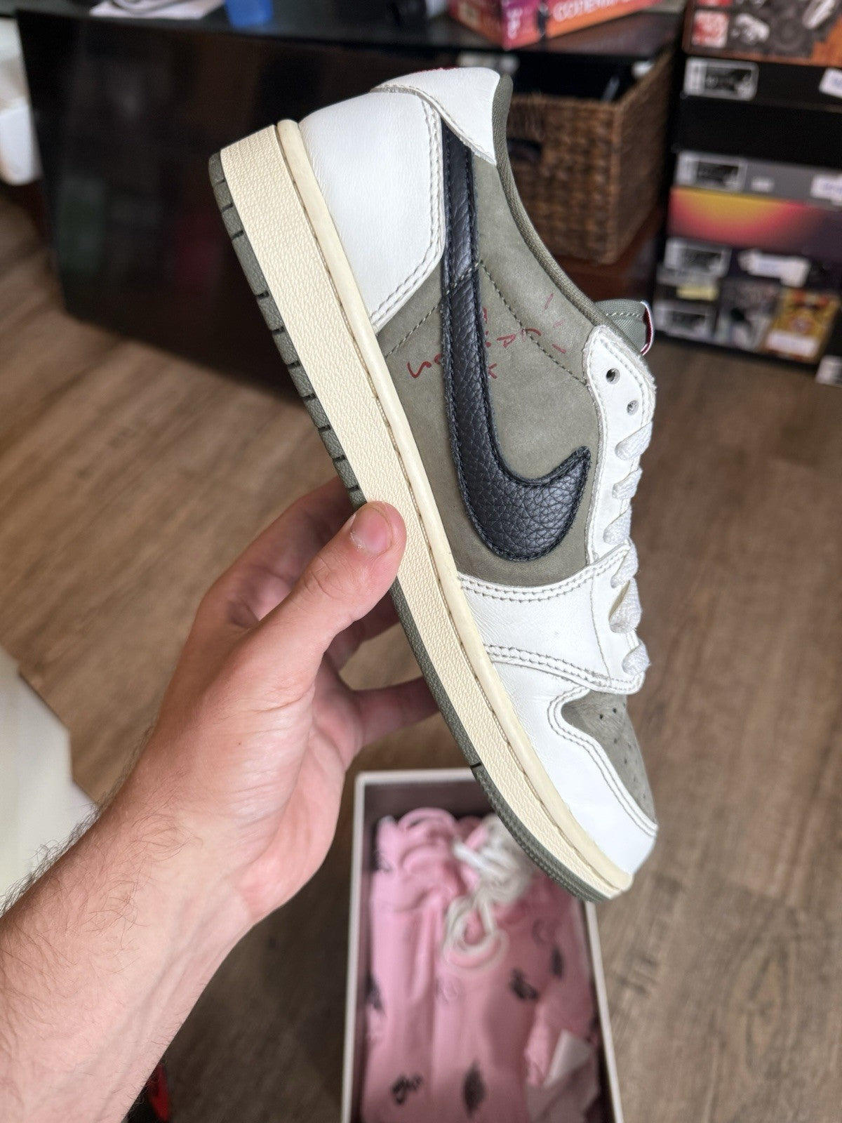 Size 7M - Jordan 1 Low OG SP Travis Scott Medium Olive