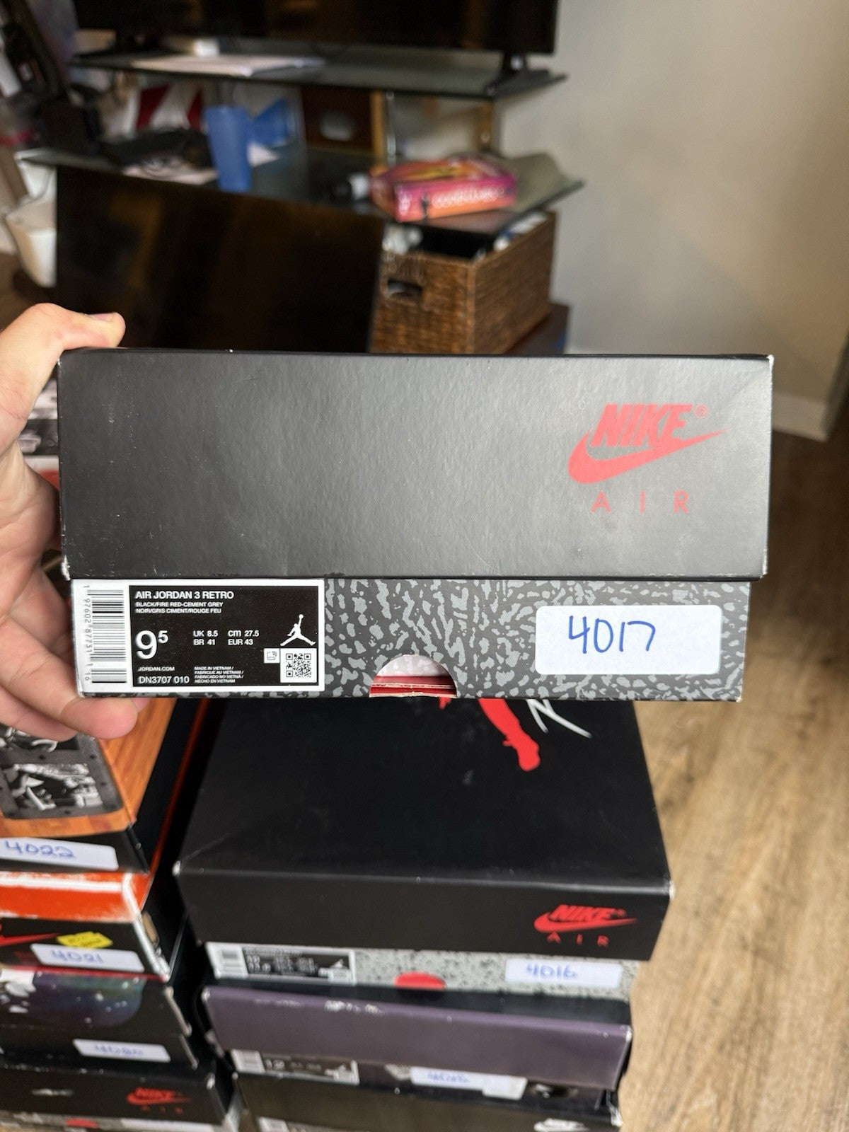 Size 11 - Jordan 1 Low OG Travis Scott Reverse Mocha