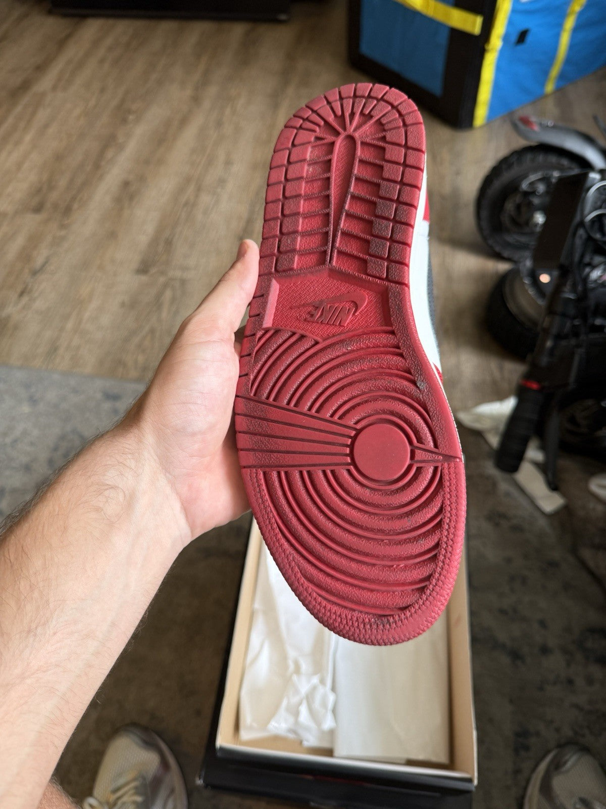 Size 8 - Jordan 1 Retro Low Chicago (2016)