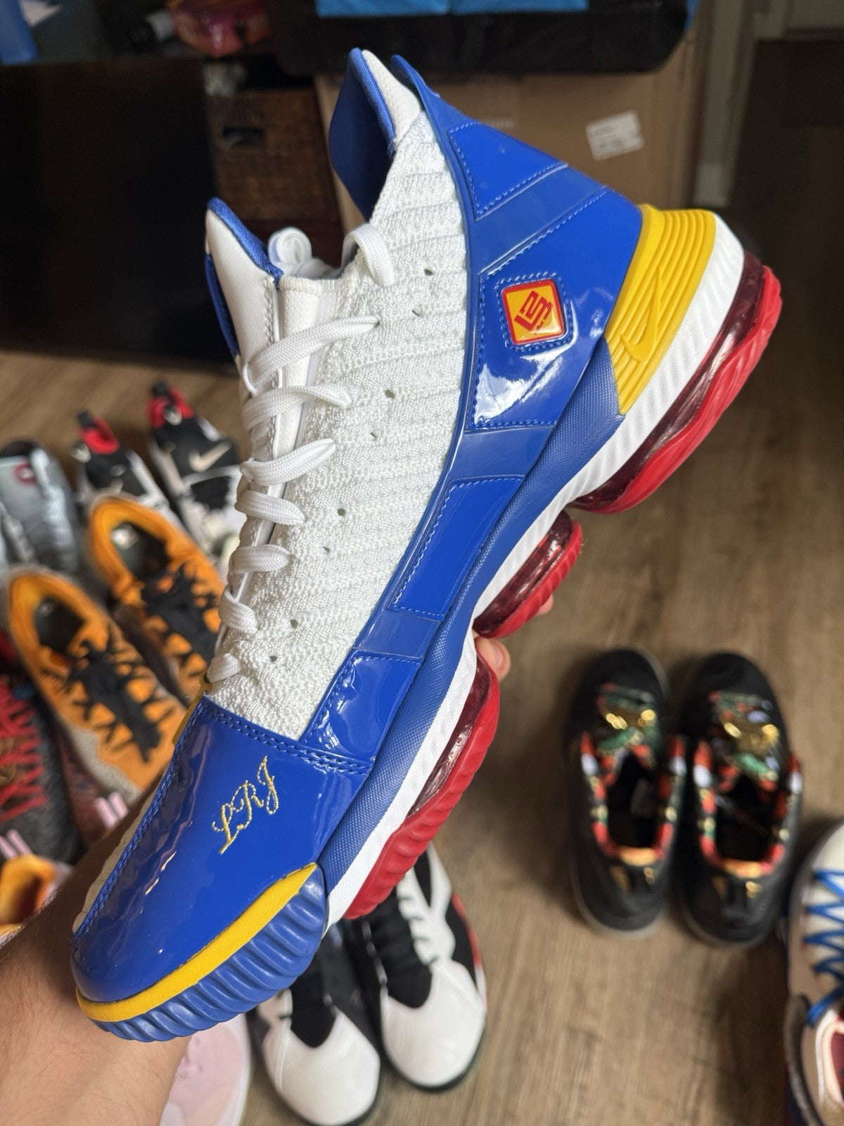 Size 14 - Nike LeBron XVI 16 SB Superman LeBron Watch Christmas