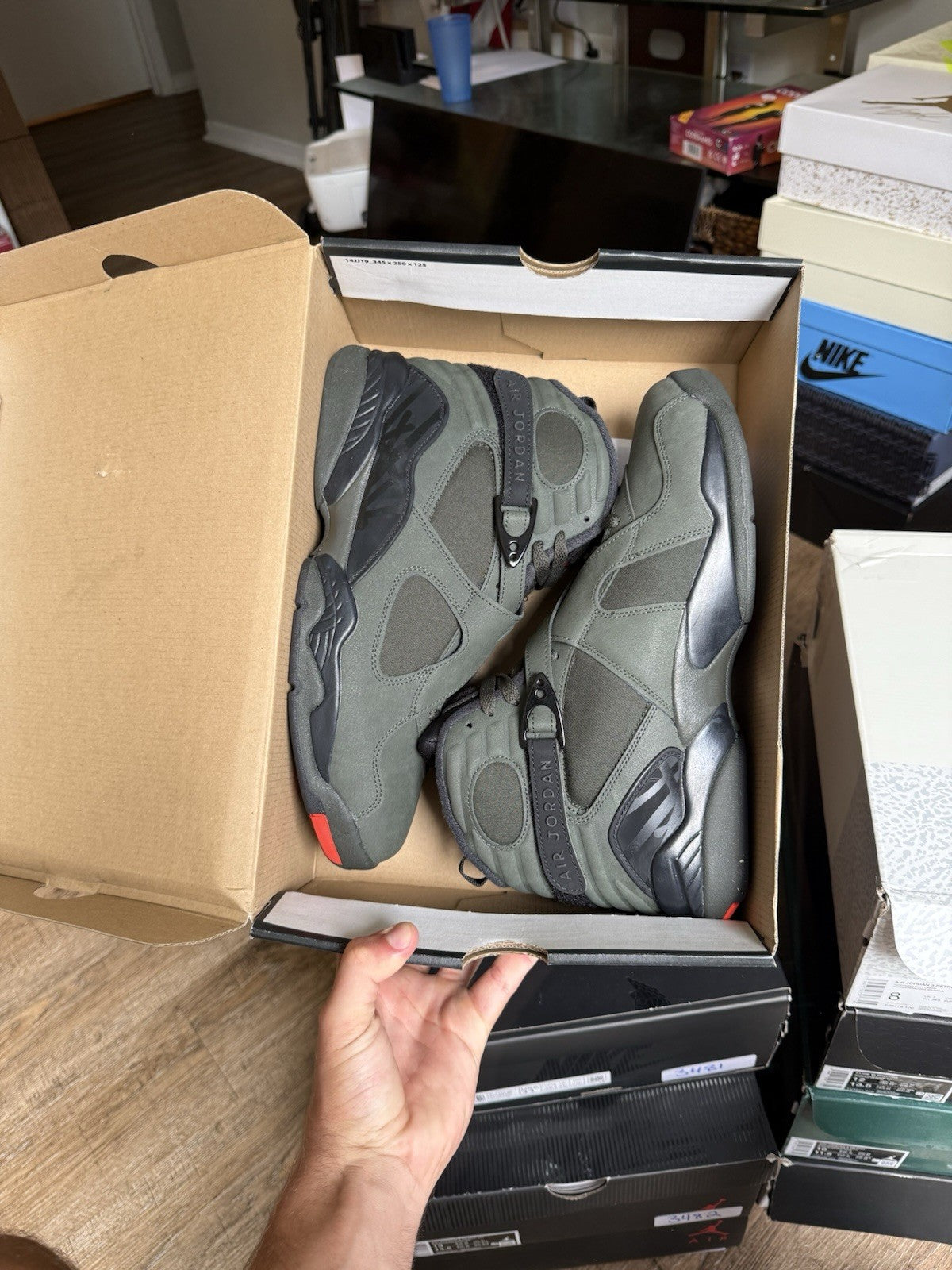 Size 10.5 - Jordan 8 Retro Undefeated Take Flight 2017