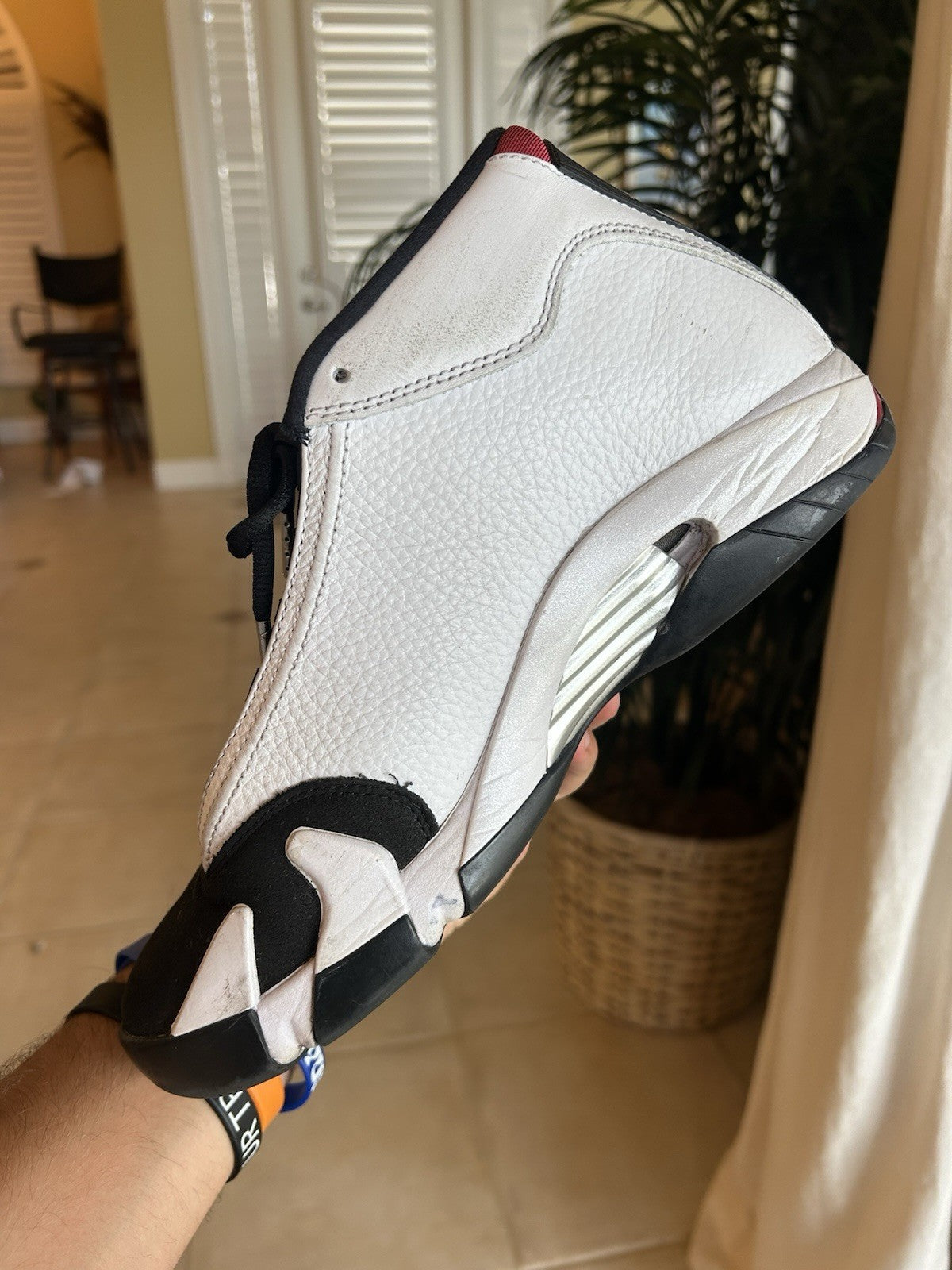Air Jordan 14 Black Toe 2024 Size 9 487471-160