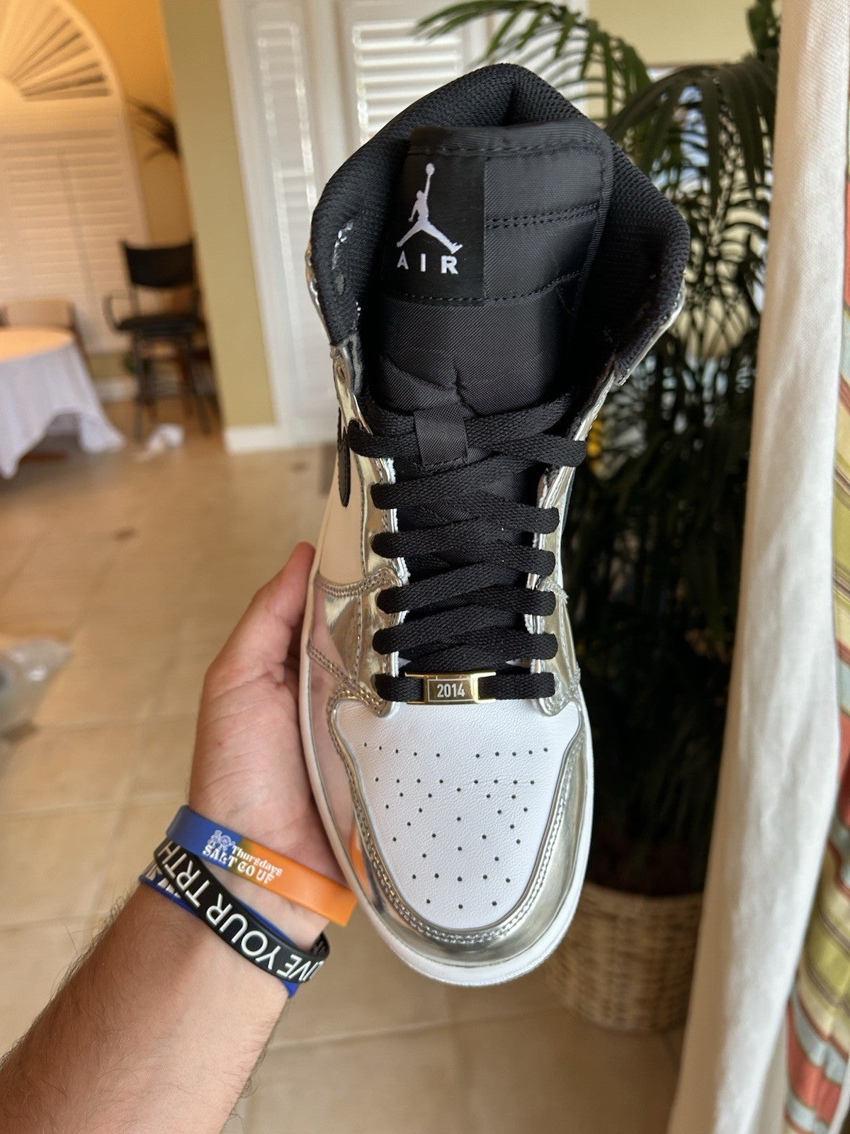 Size 9 - Jordan 1 High Pass the Torch Think 16