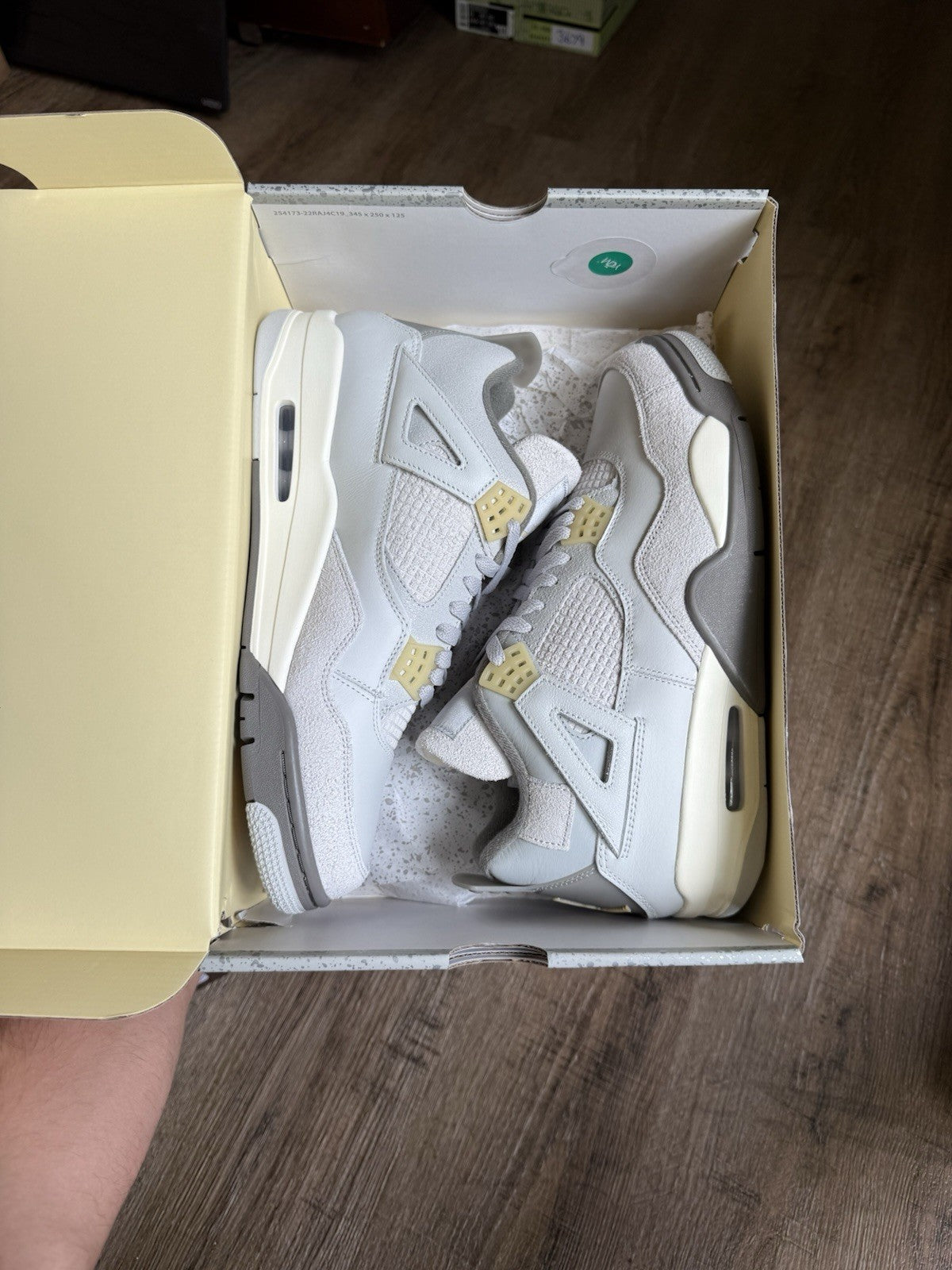 Size 11 - Jordan 4 Retro Craft Phonton Dust (New with Box Damage)