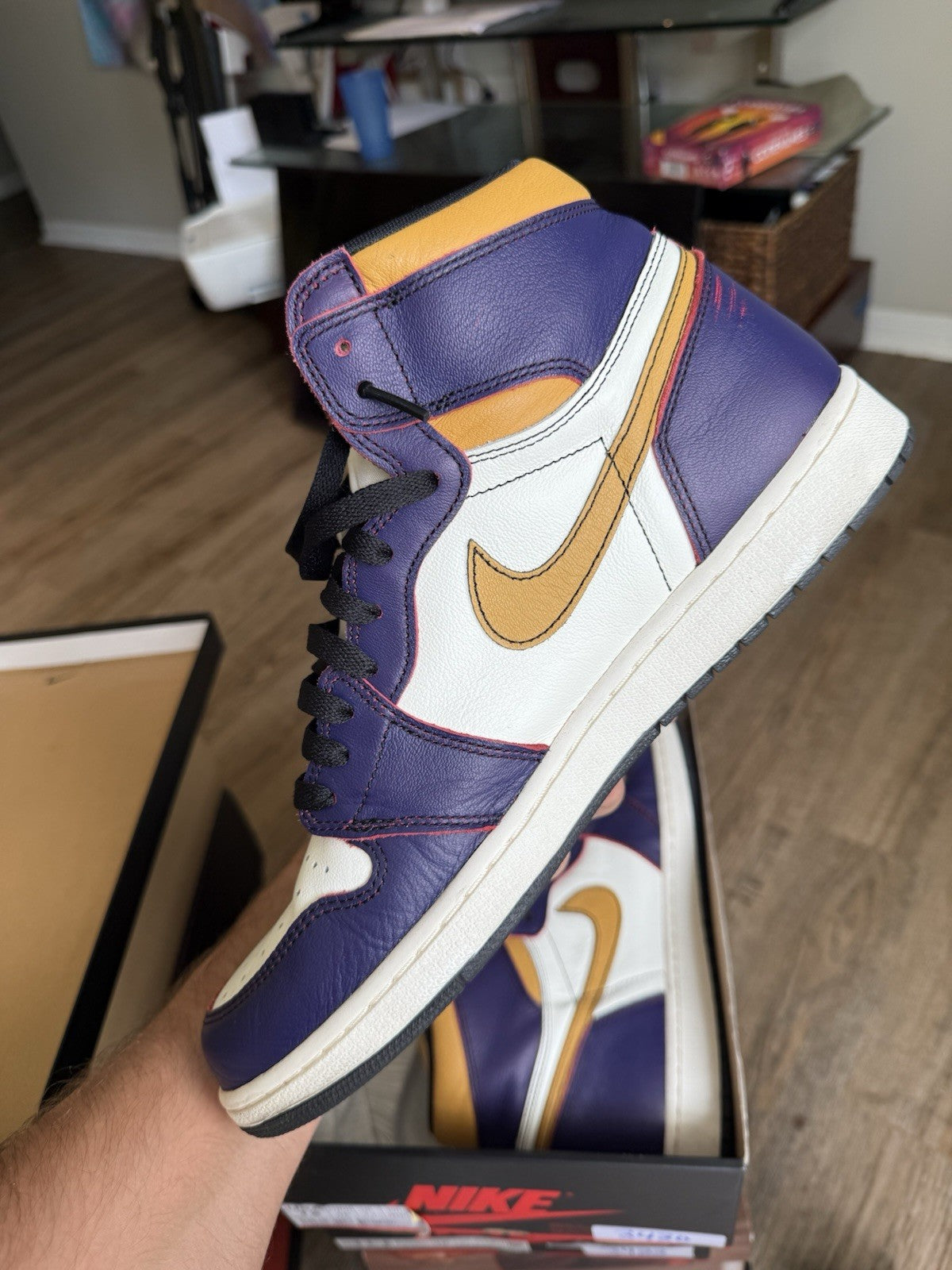Size 12 - Jordan 1 Retro High SB LA To Chicago