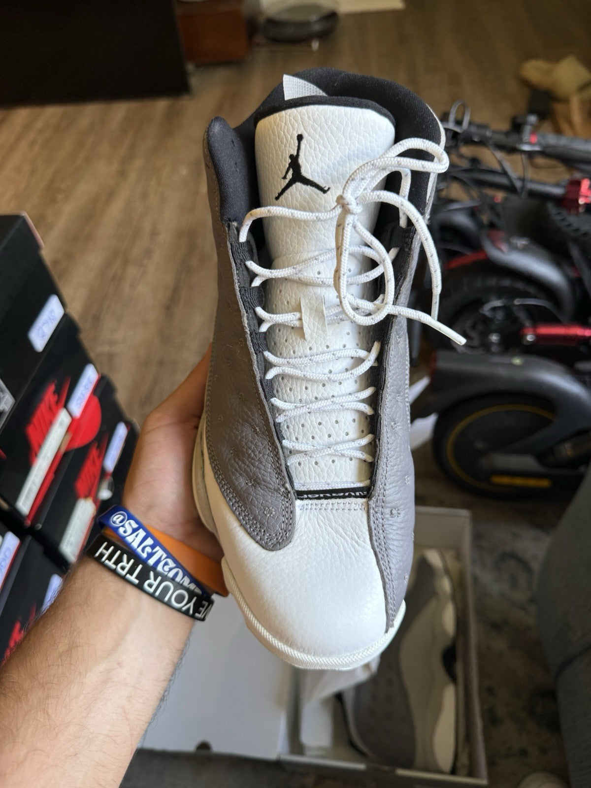 Size 8.5 - Air Jordan 13 Retro Atmosphere Grey