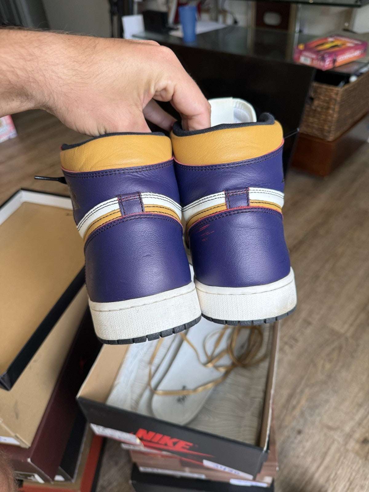 Size 12 - Jordan 1 Retro High SB LA To Chicago