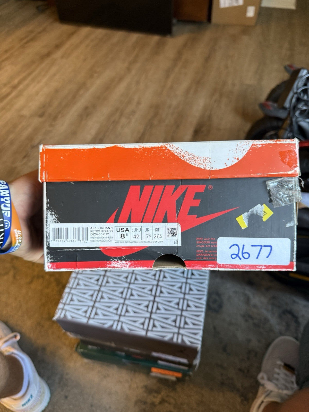 Size 8.5 - Air Jordan 1 Retro High OG Chicago Lost and Found DZ5485-612
