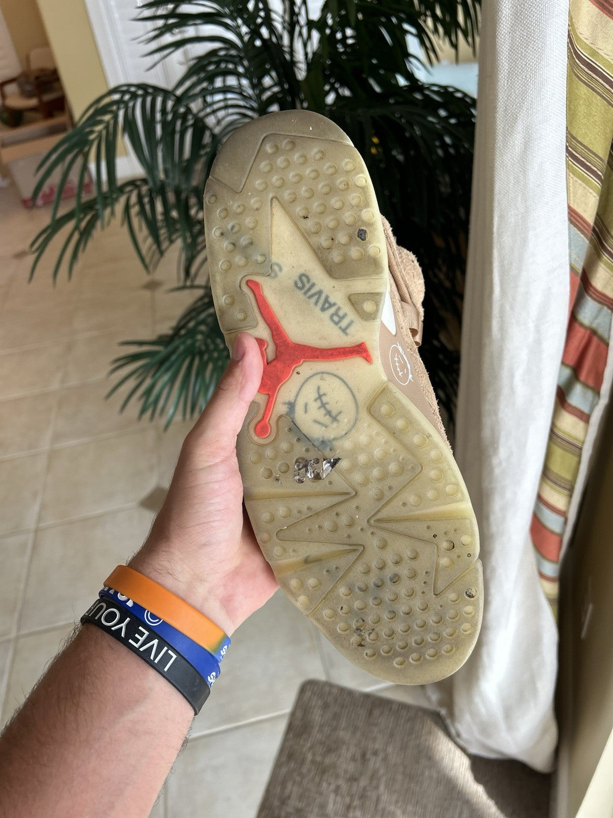 Size 11 - Jordan 6 Retro x Travis Scott Mid British Khaki