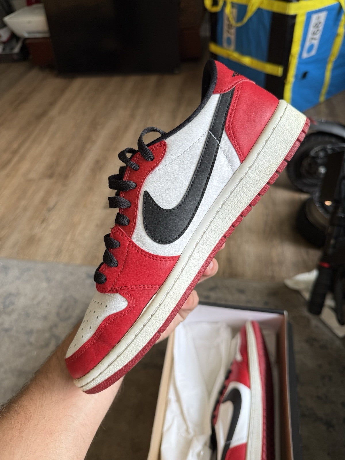 Size 8 - Jordan 1 Retro Low Chicago (2016)