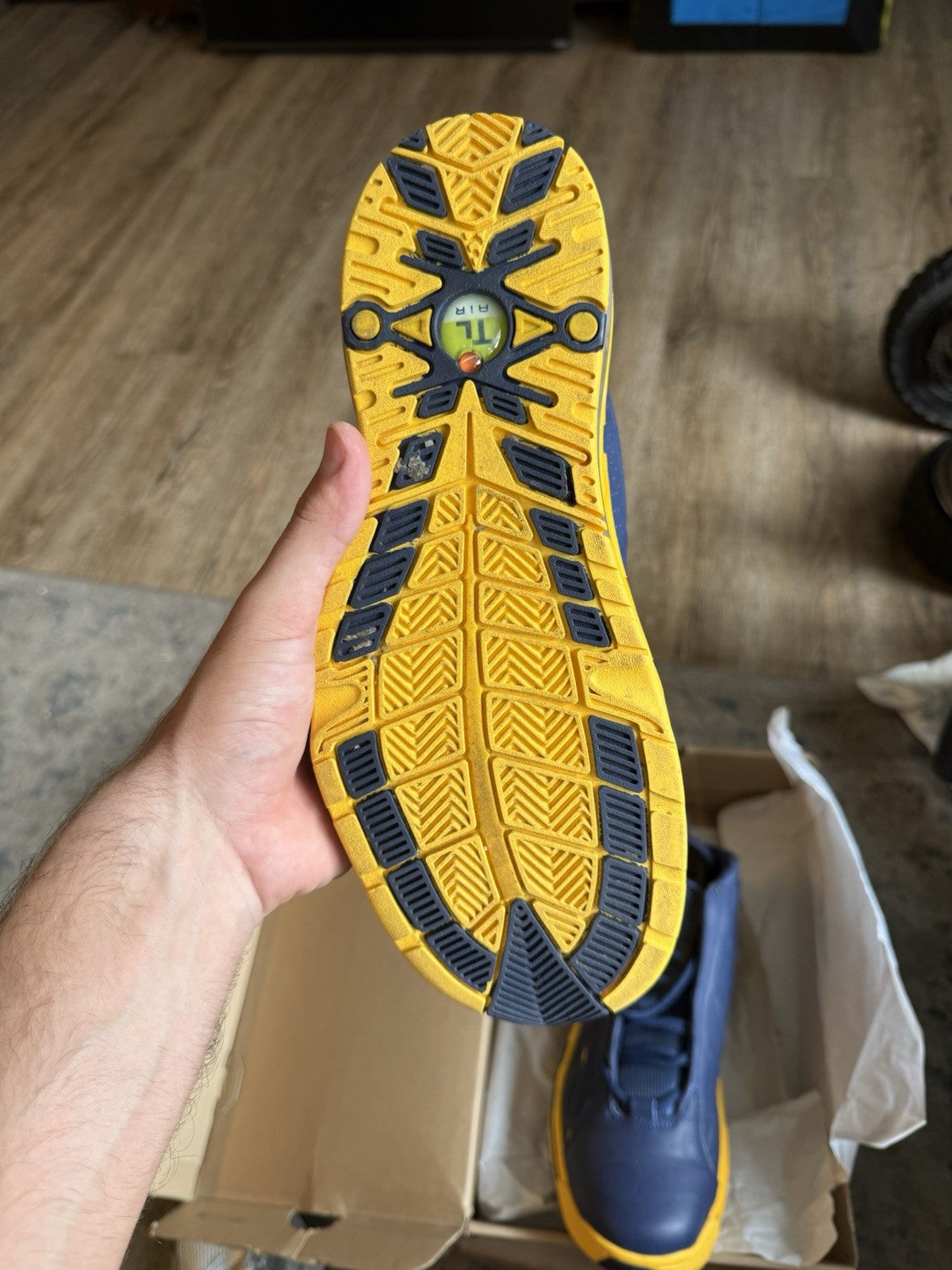 Size 8.5 - Nike Air Max Pillar 'Navy Maize' Michigan