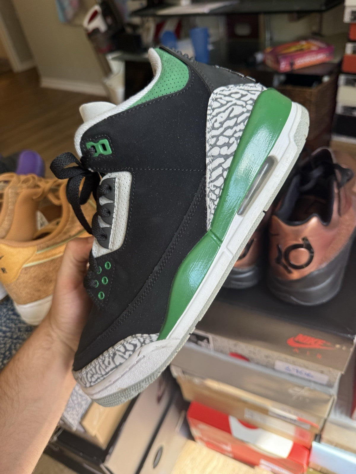 Size 9 - Jordan 3 Retro Mid Pine Green
