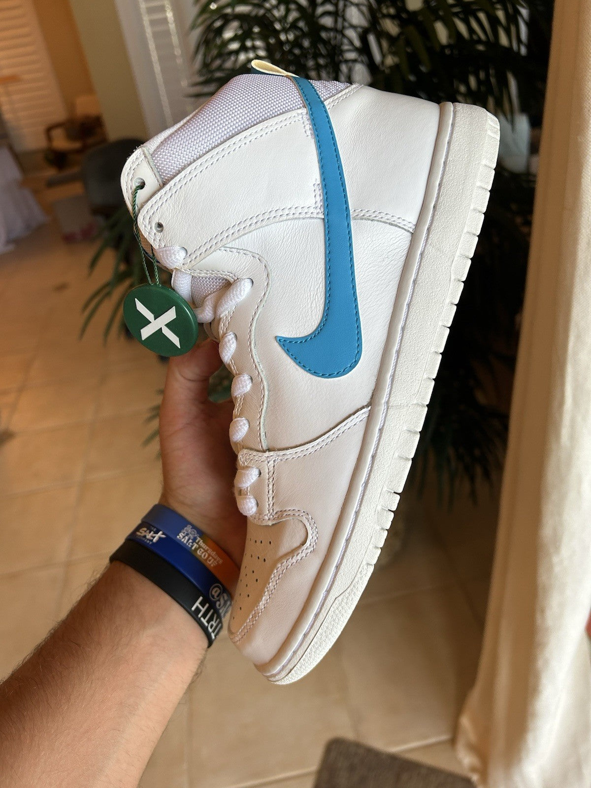 Size 9.5 - Nike SB Dunk High Mulder (New)