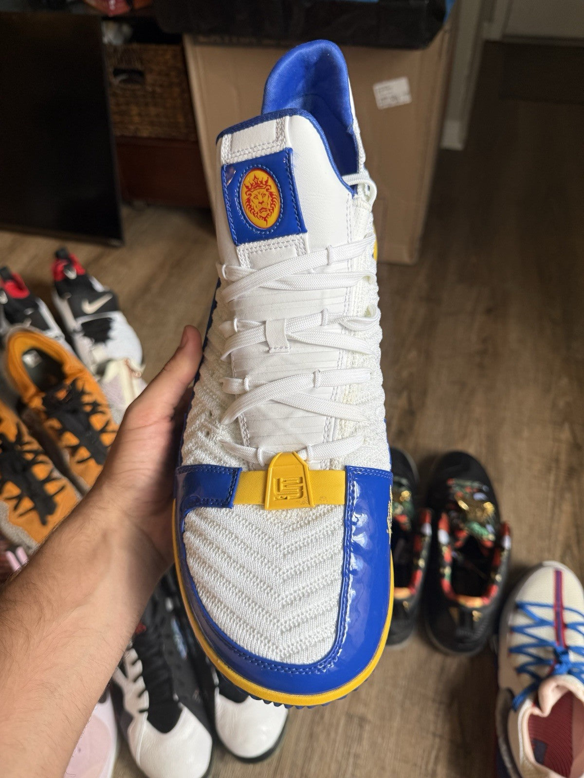 Size 14 - Nike LeBron XVI 16 SB Superman LeBron Watch Christmas