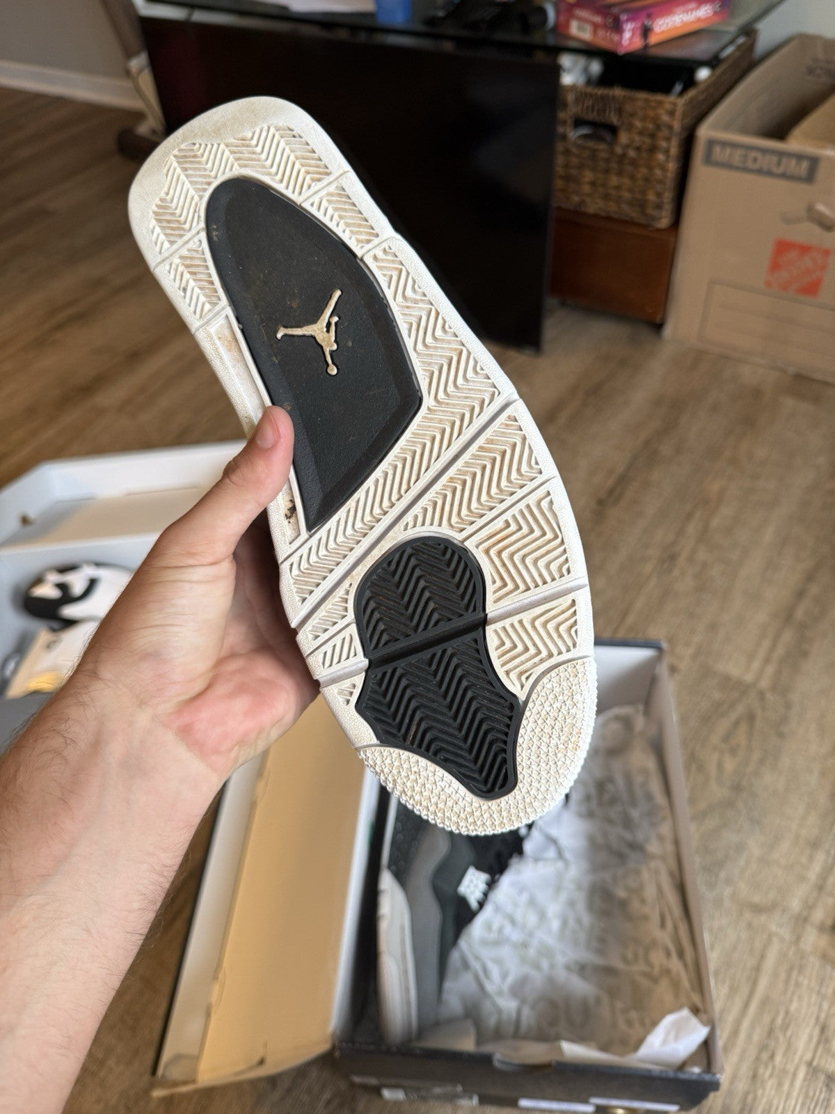 Size 11.5 - Jordan 4 Retro Fear (2024)