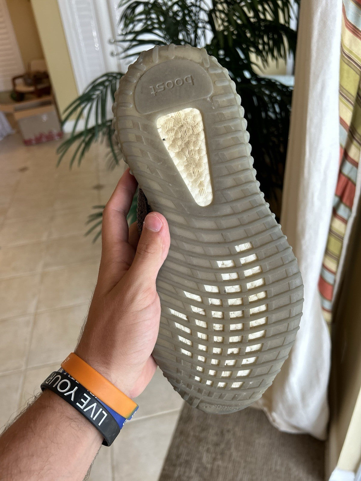 Size 9 - Adidas Yeezy Boost 350 V2 Low Beluga