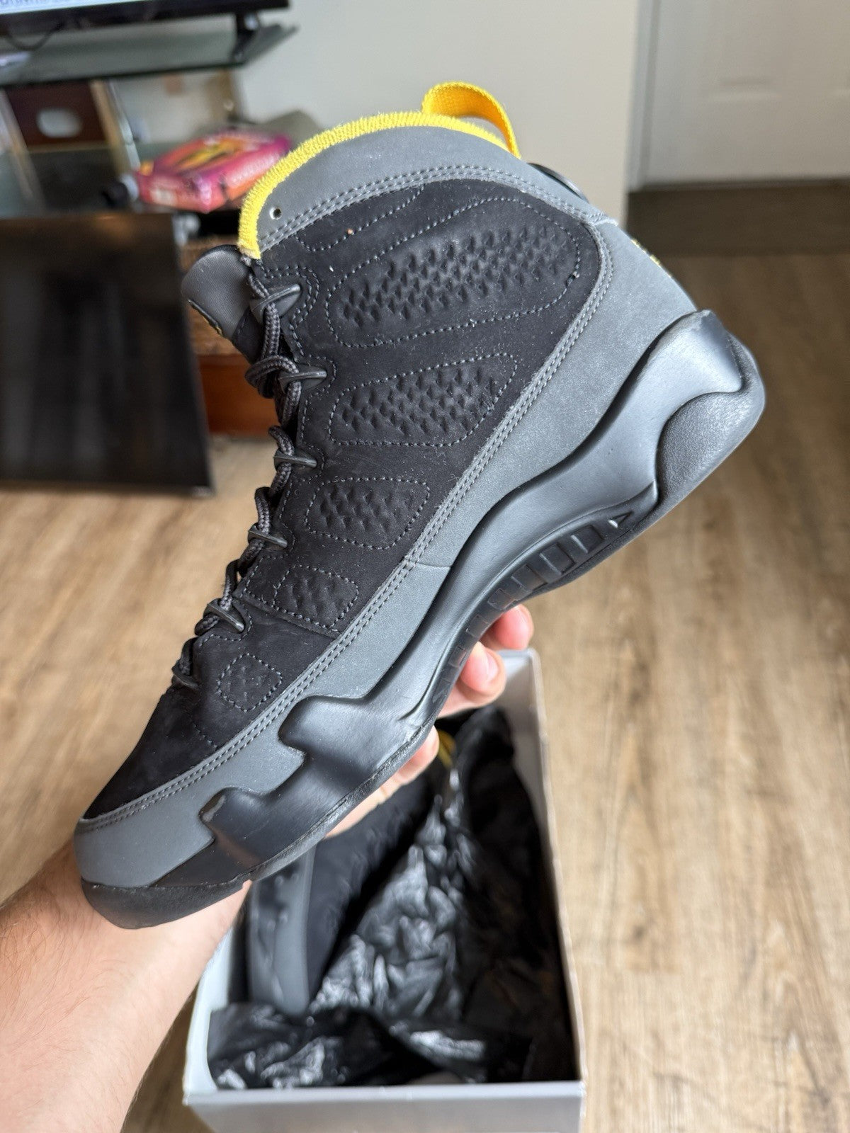Size 8.5 - Jordan 9 Retro Dark Charcoal University Gold