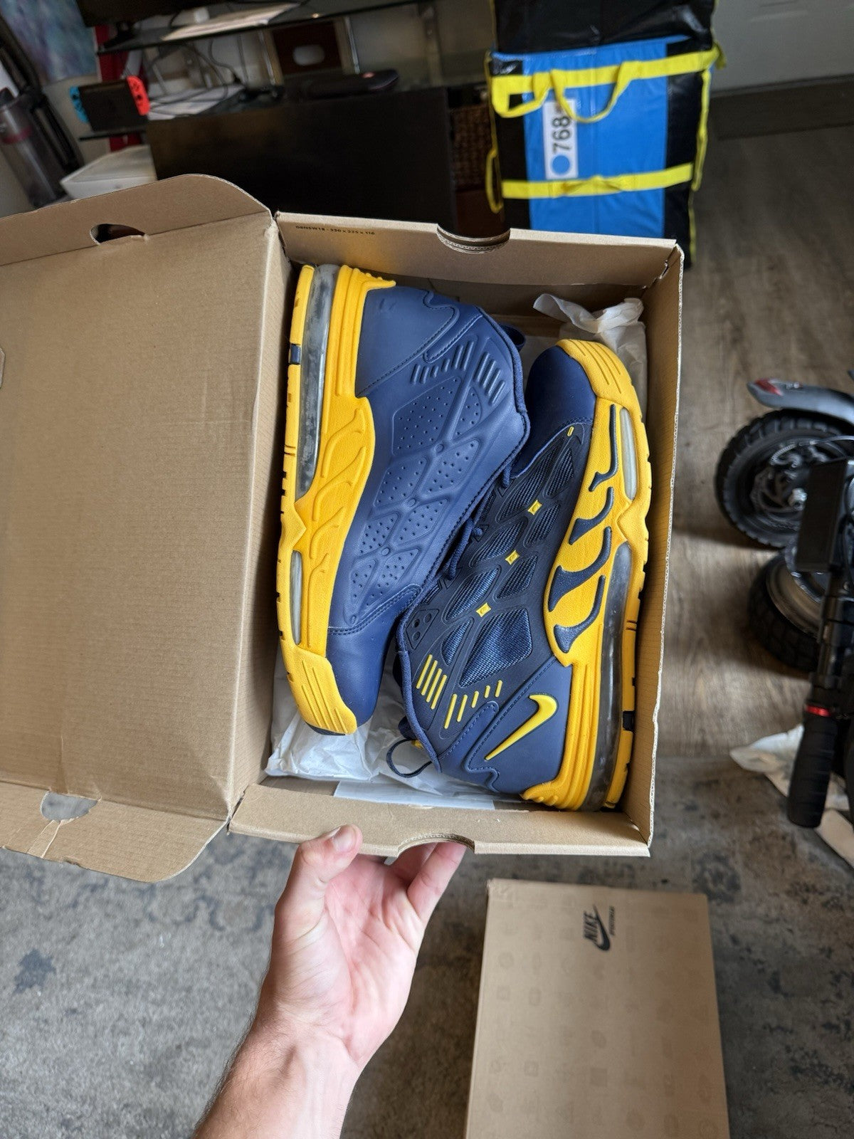 Size 8.5 - Nike Air Max Pillar 'Navy Maize' Michigan