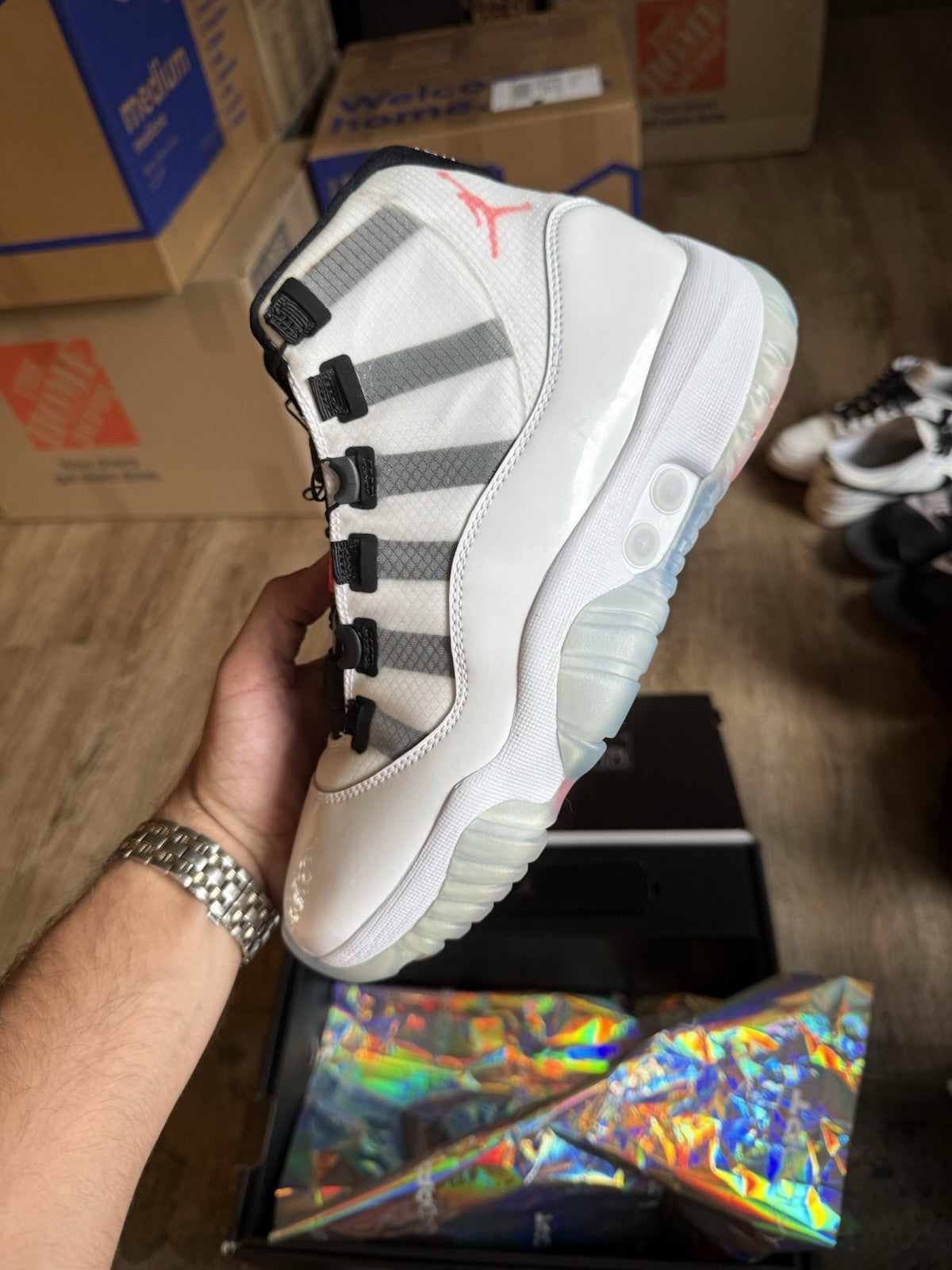Size 8 - Air Jordan 11 Adapt White