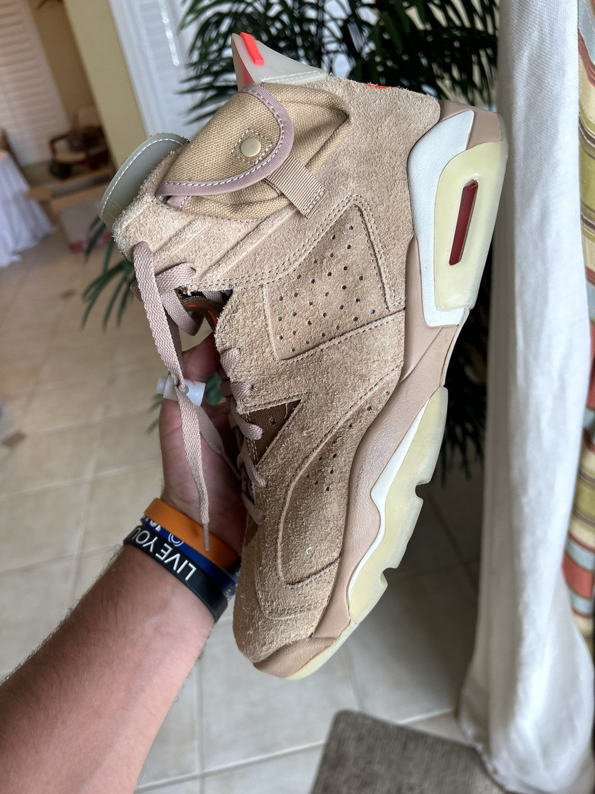 Size 11 - Jordan 6 Retro x Travis Scott Mid British Khaki
