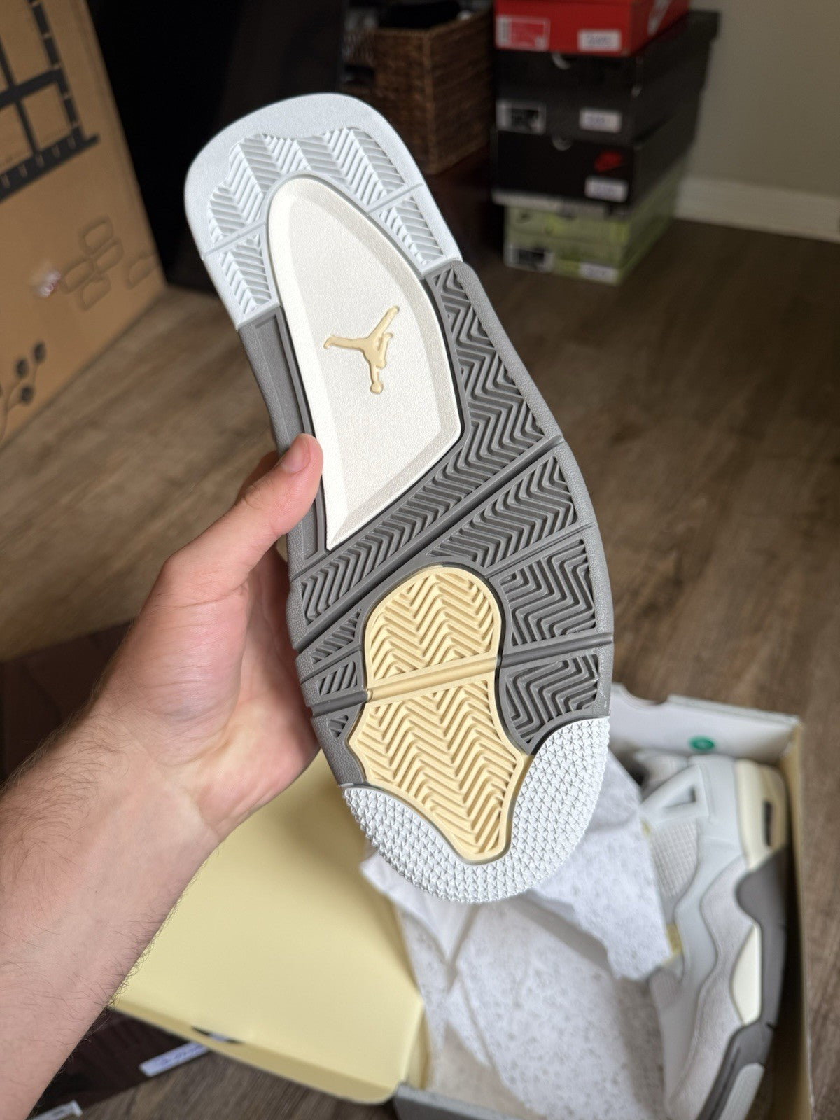 Size 11 - Jordan 4 Retro Craft Phonton Dust (New with Box Damage)