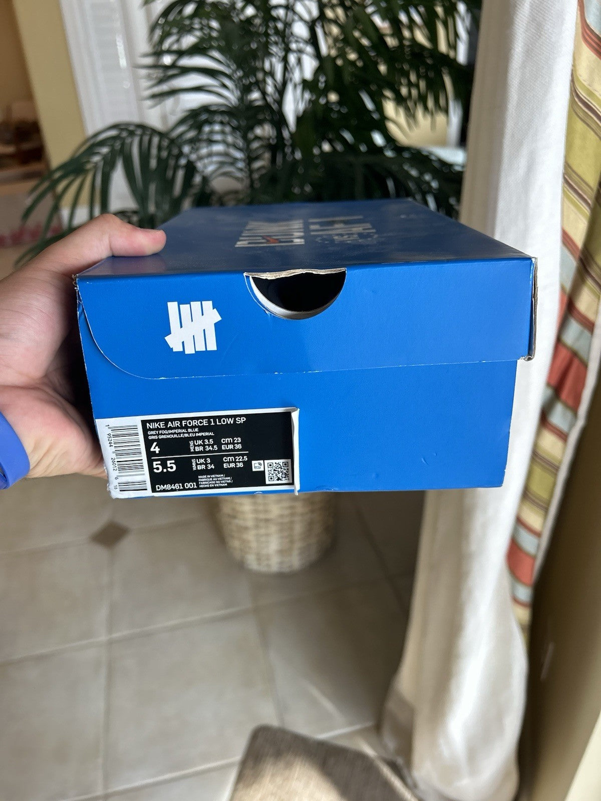 Size 4M/5.5W - Air Force 1 Undefeated 5 on IT