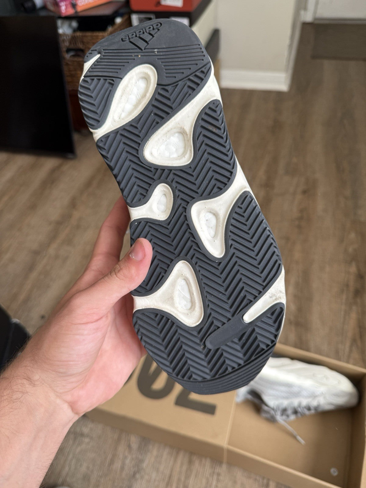 Size 7.5 - adidas Yeezy Boost 700 V2 Low Static