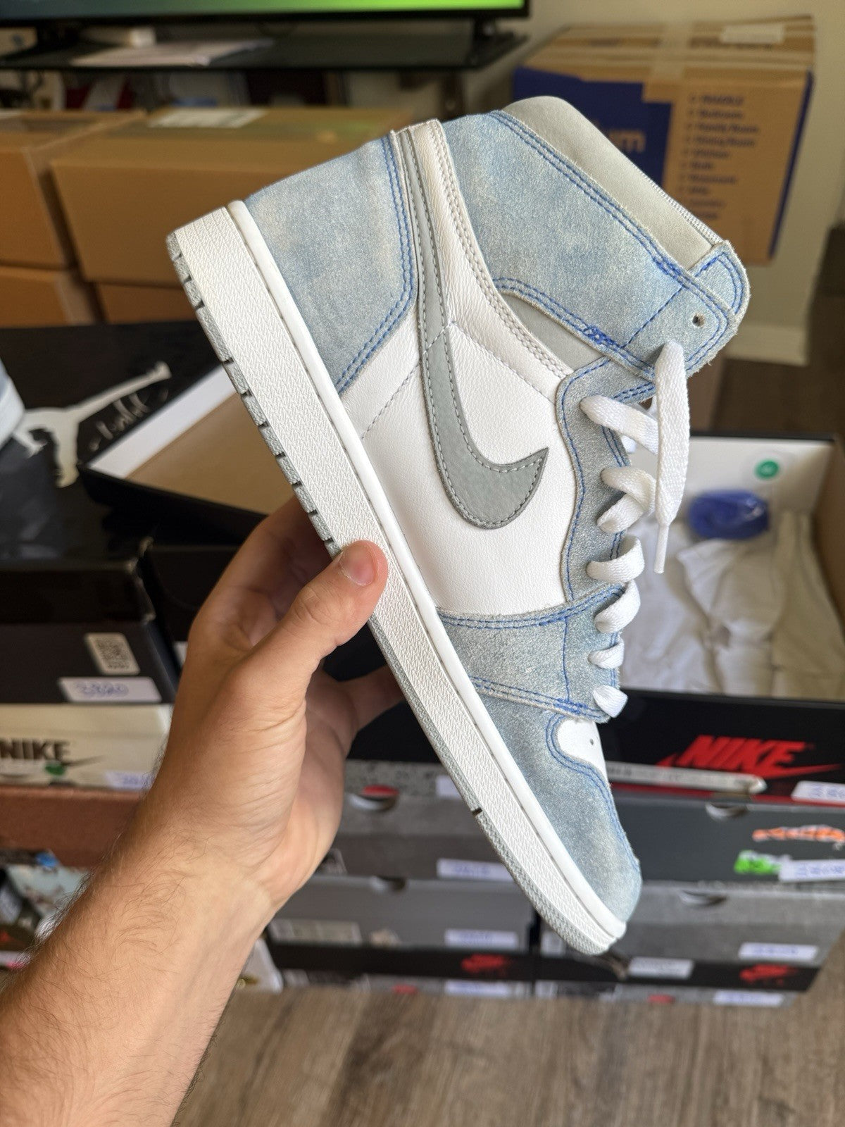 Size 11 - Jordan 1 Retro High OG Hyper Royal