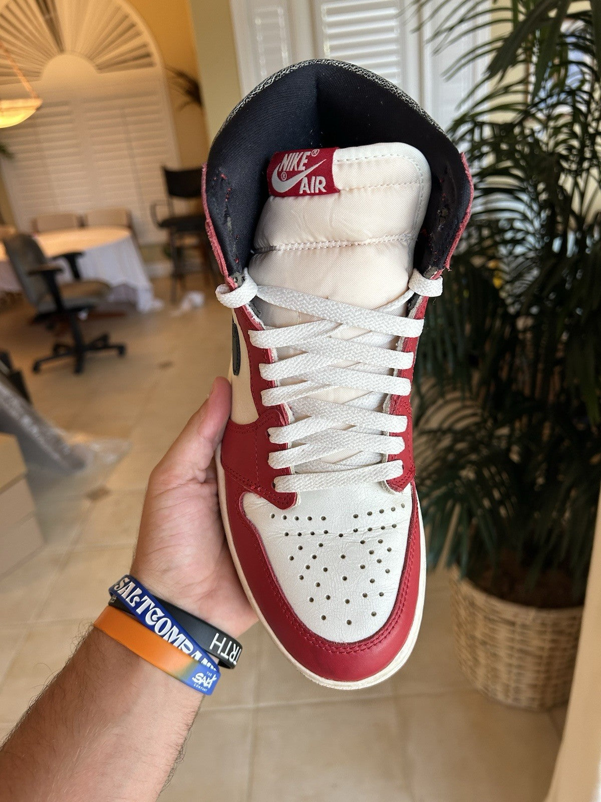 Jordan 1 Lost And Found Men Size 8.5
