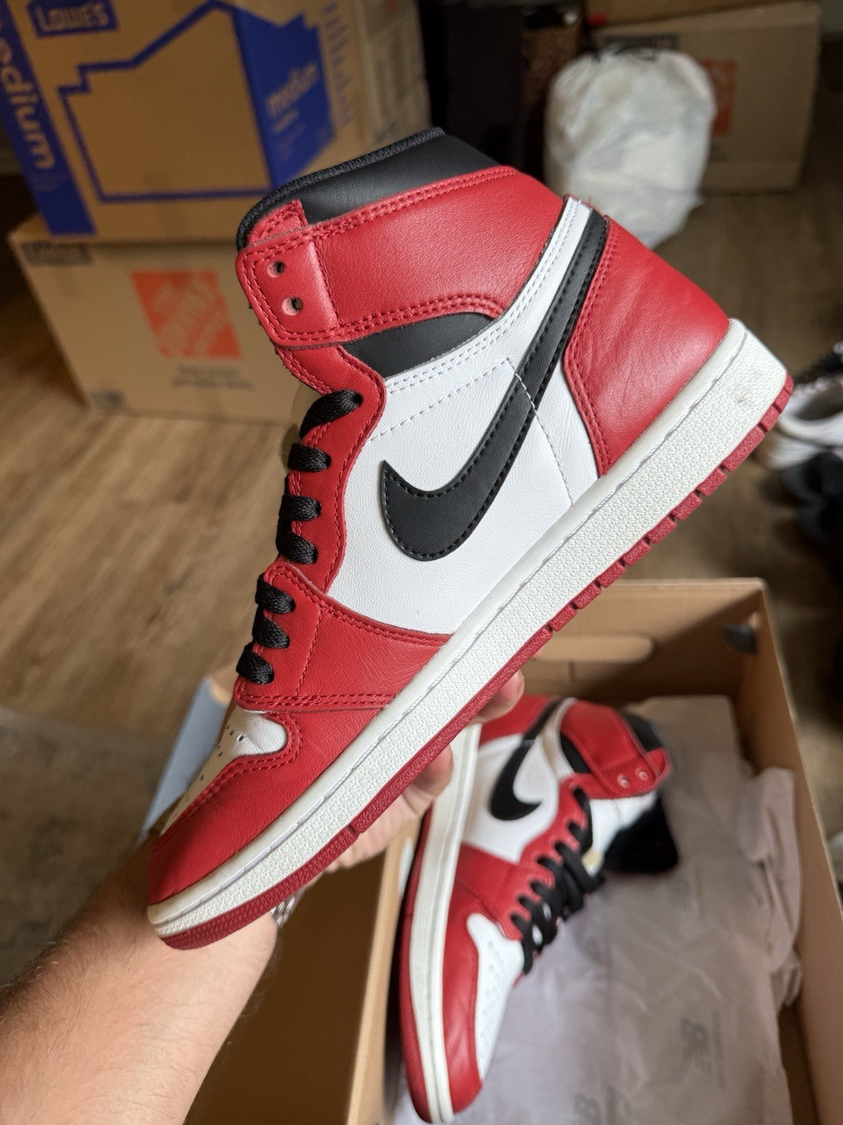 Size 8 - Jordan 1 Chicago (2015)