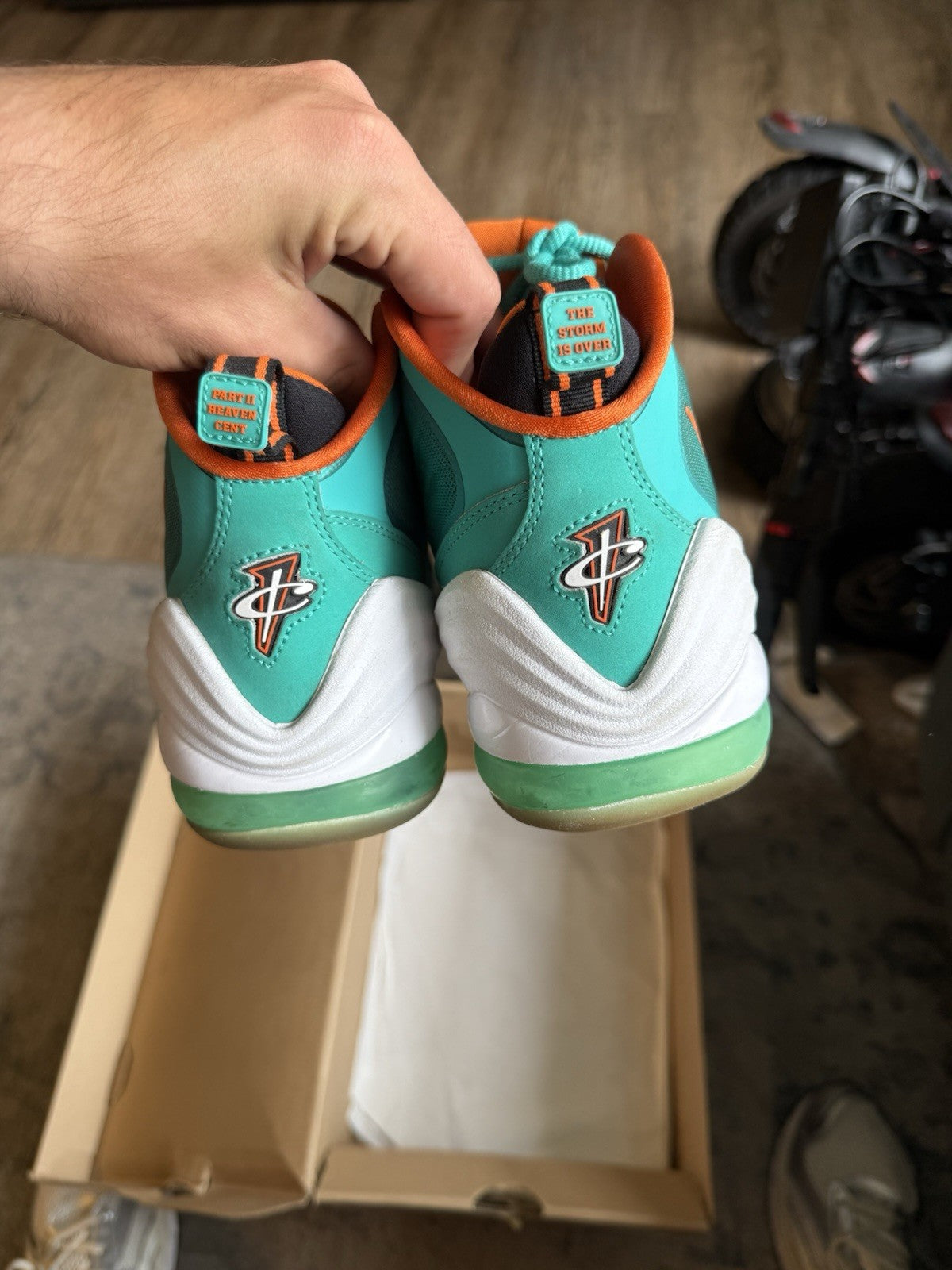 Size 8.5 - Nike Air Penny 5 Miami Dolphins (SEPERATION)