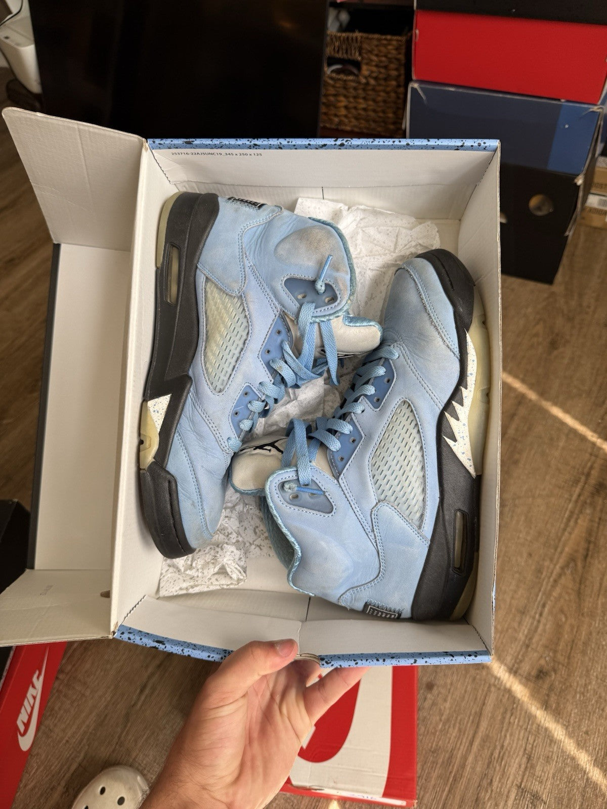 Size 9 - Jordan 5 Retro SE UNC