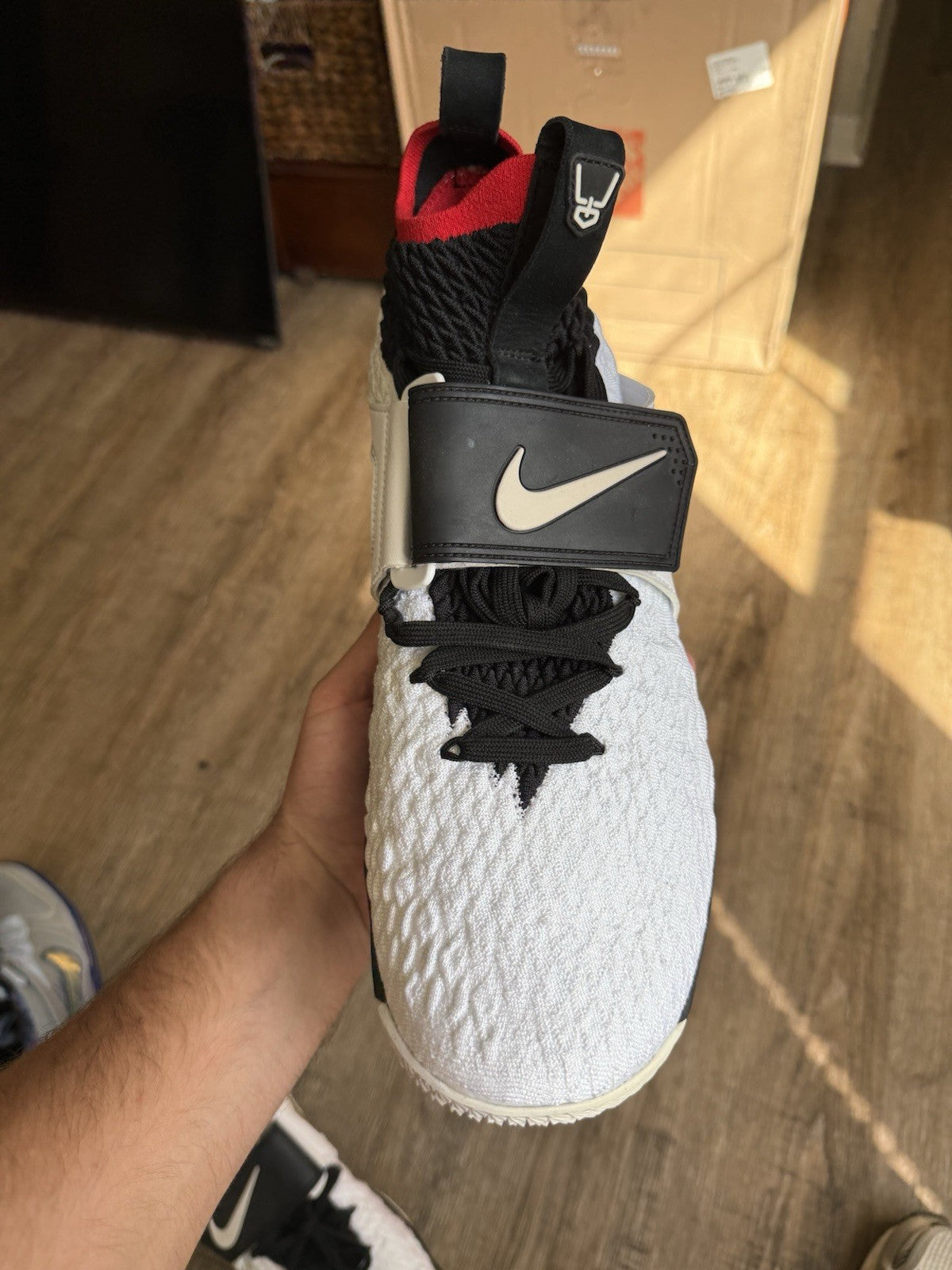 Size 14 - Nike LeBron 15 PE Diamond Turf