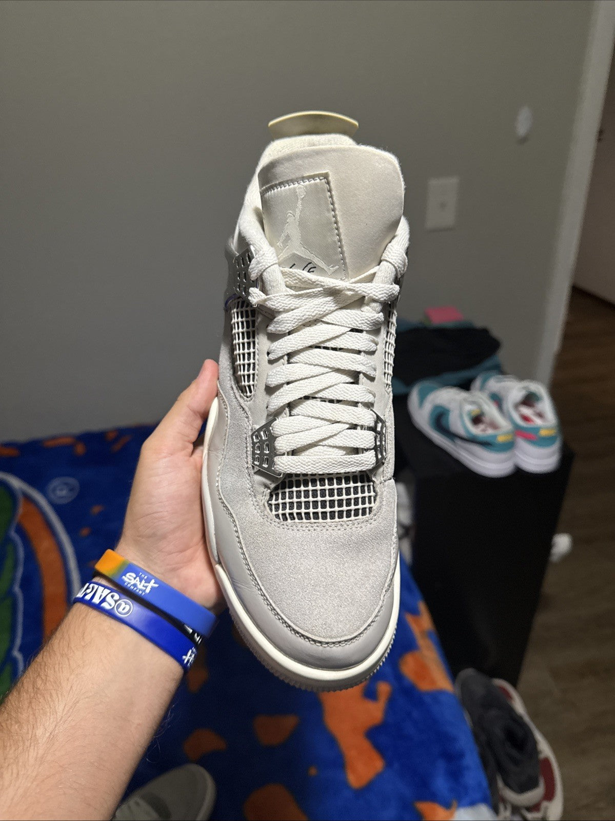 Size 9M/10.5W - Jordan 4 Retro Low Frozen Moments