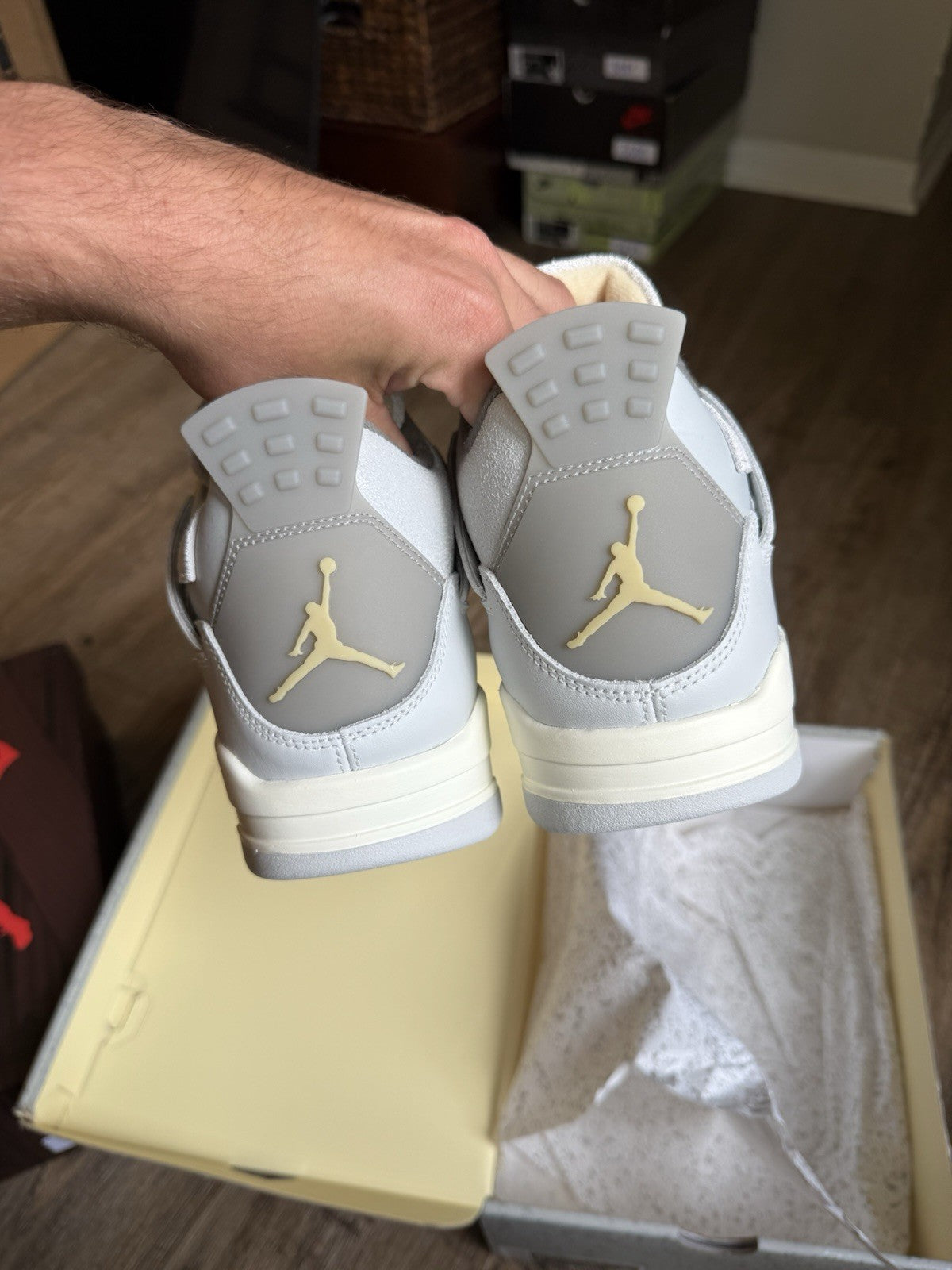 Size 11 - Jordan 4 Retro Craft Phonton Dust (New with Box Damage)