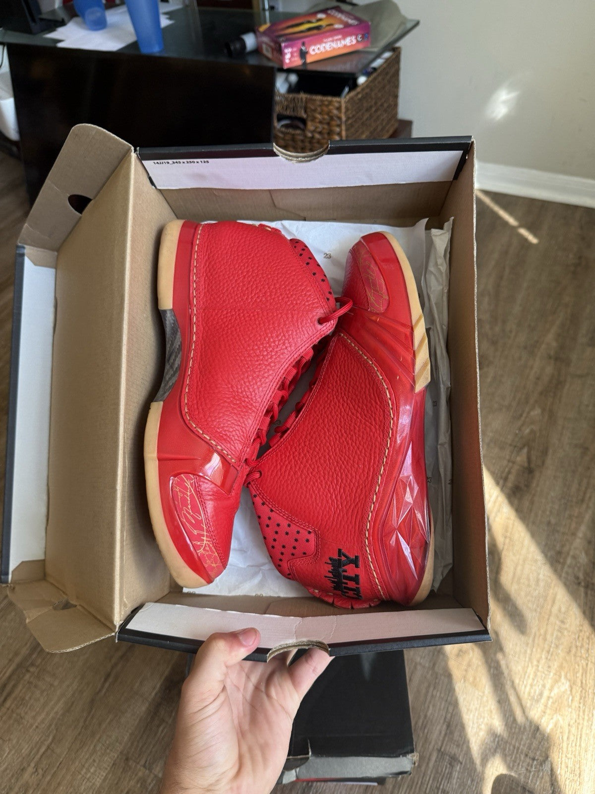 Size 10.5 - Jordan 23 Retro Chicago