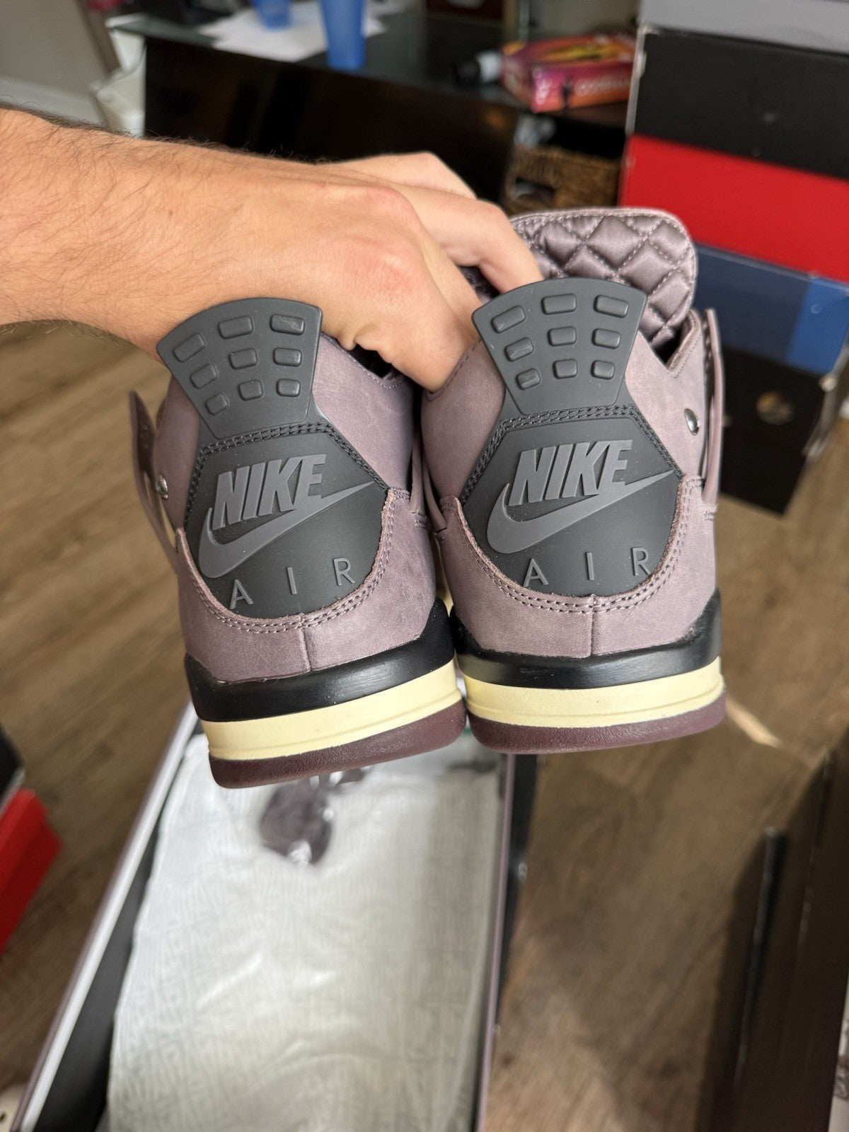 Size 10.5M - Jordan 4 Retro x A Ma Maniere Mid Violet Ore