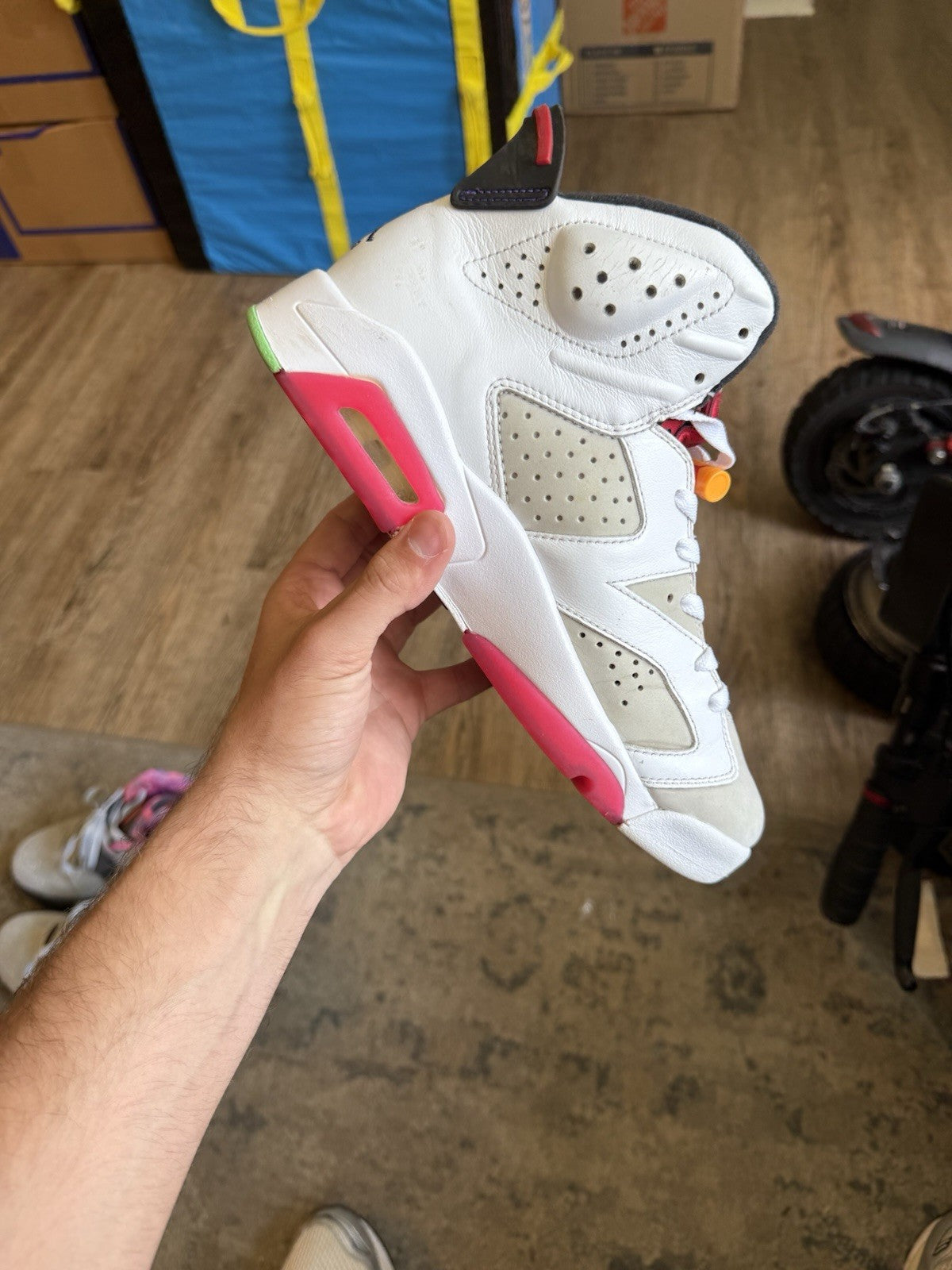 Size 8 - Air Jordan 6 Retro Hare