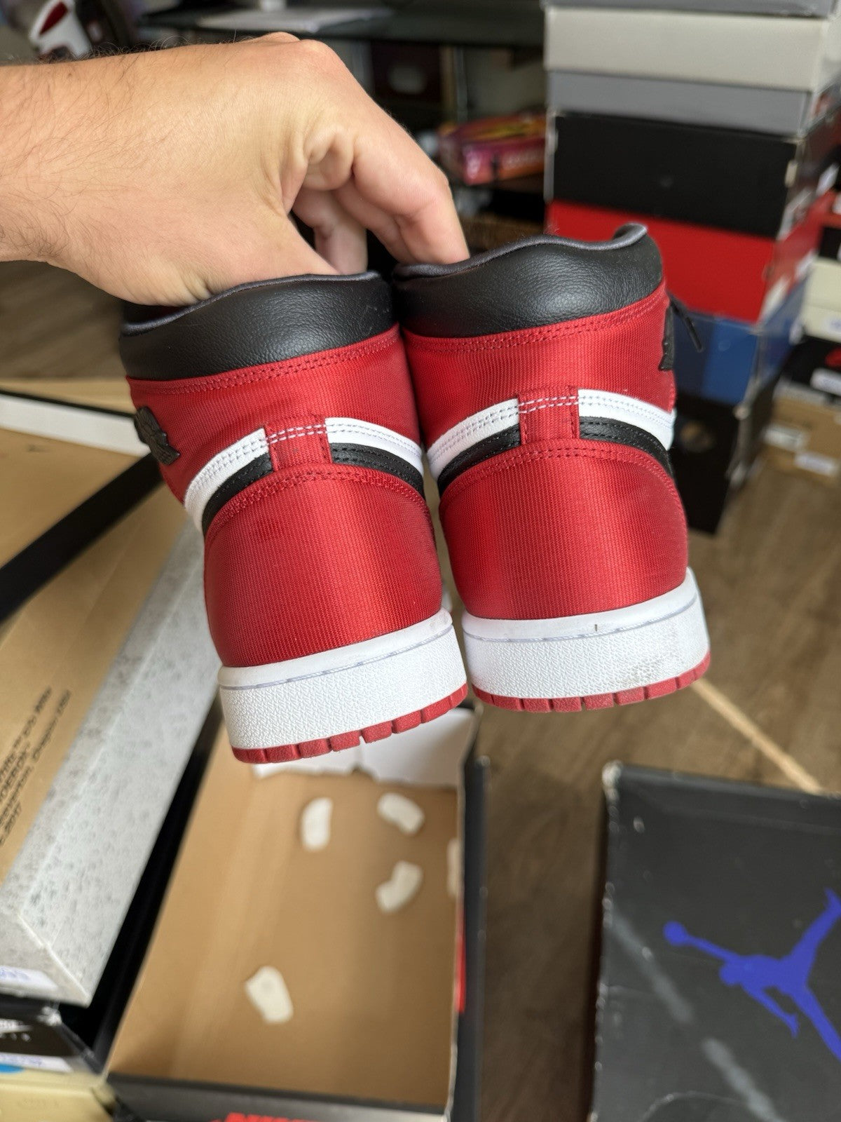 Size 7M/8.5W - Jordan 1 Retro High Satin Black Toe
