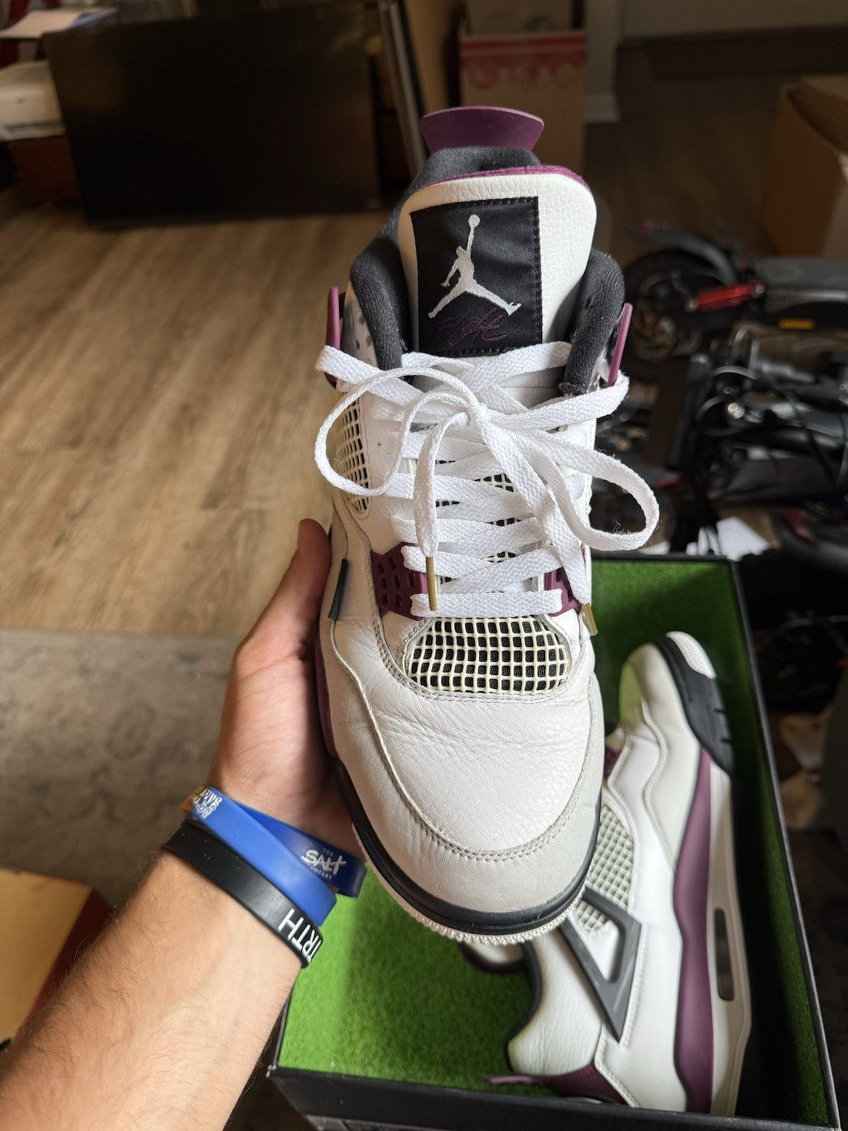 Size 10.5 - Jordan 4 Retro x Paris Saint-Germain Bordeaux 2020 CZ5624 100