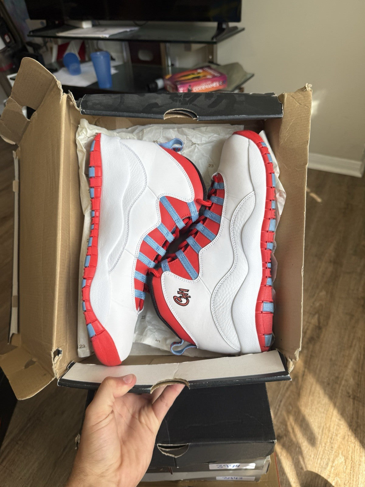 Size 10 - Jordan 10 Retro Chicago Flag