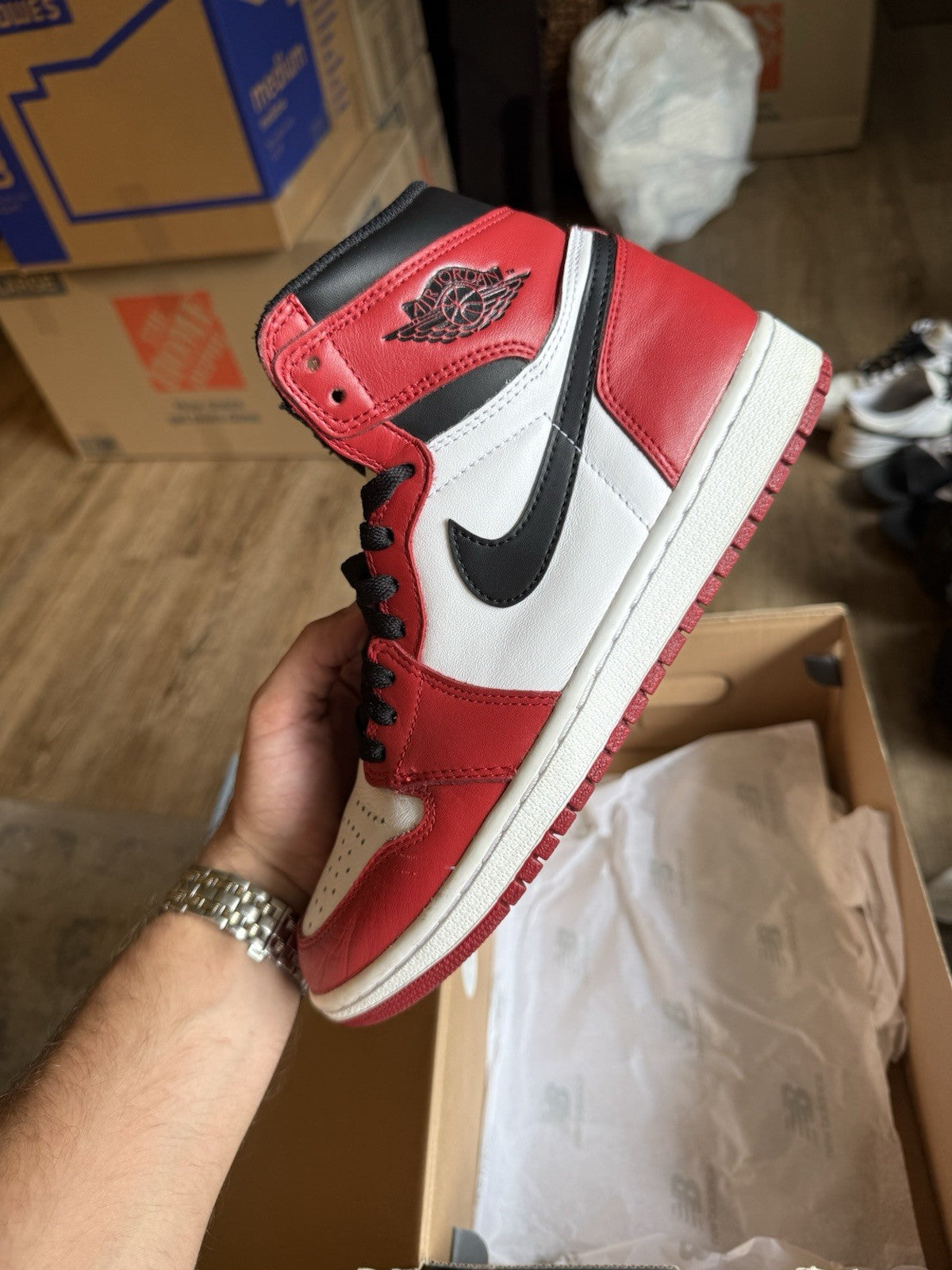 Size 8 - Jordan 1 Chicago (2015)