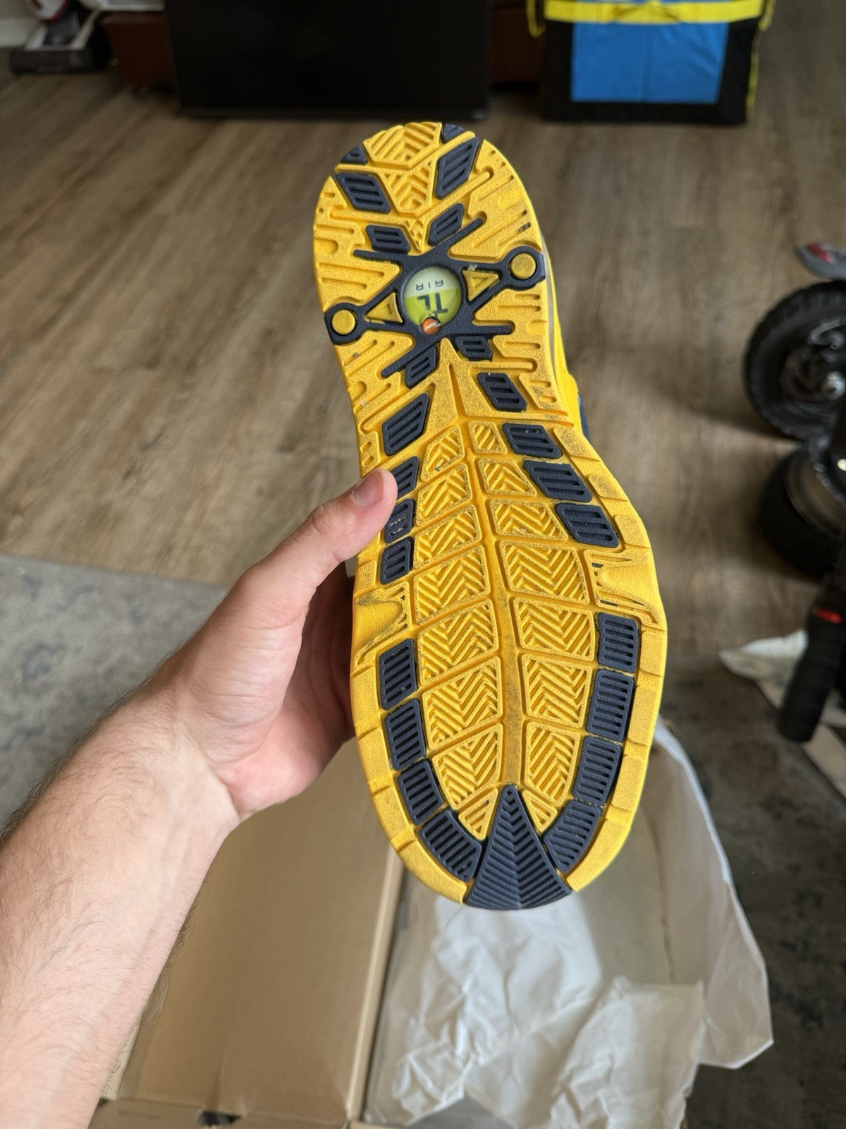 Size 8.5 - Nike Air Max Pillar 'Navy Maize' Michigan