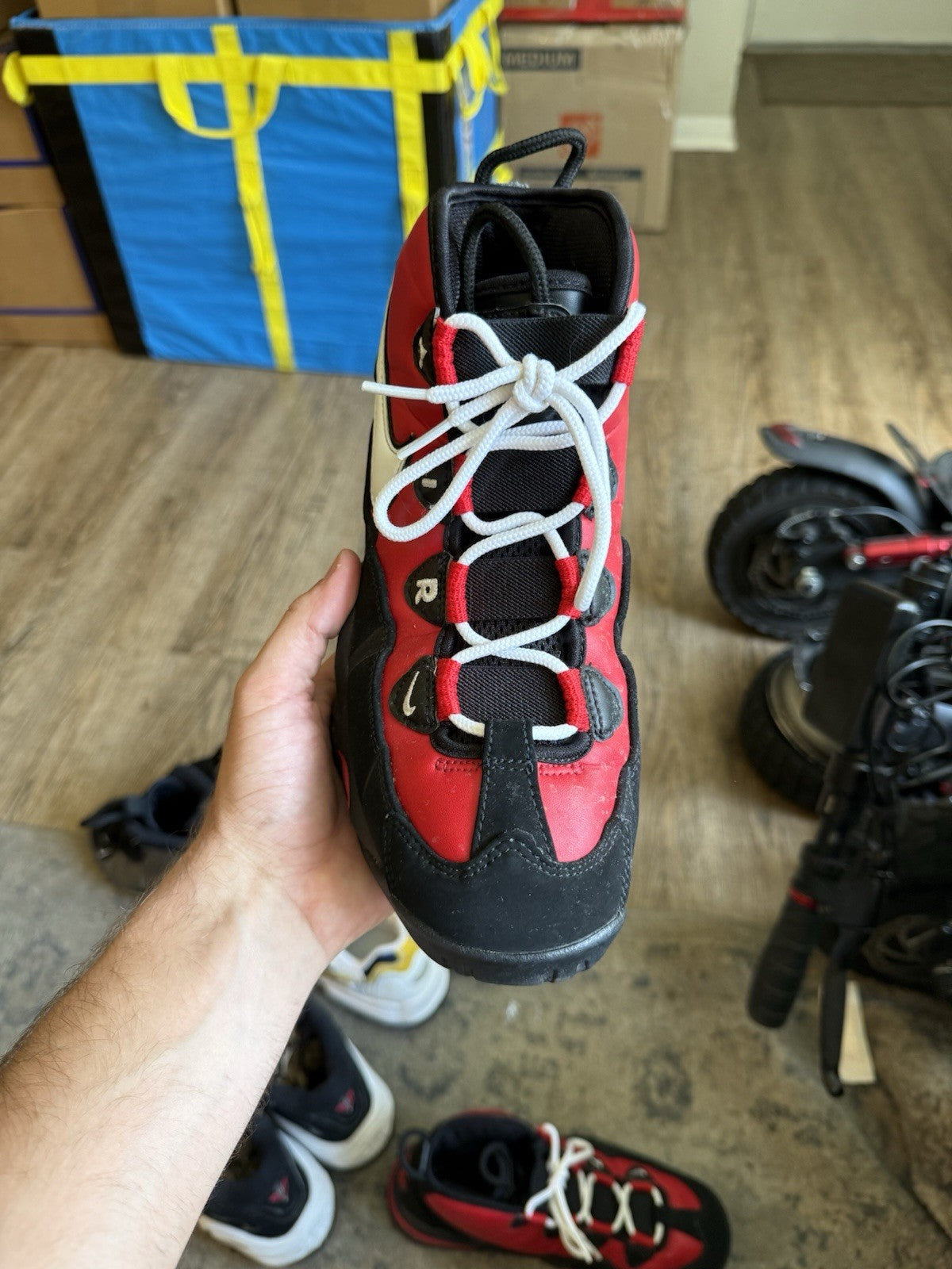 Size 8 - Nike Air Max Uptempo 95 Bulls Black Red Pippen