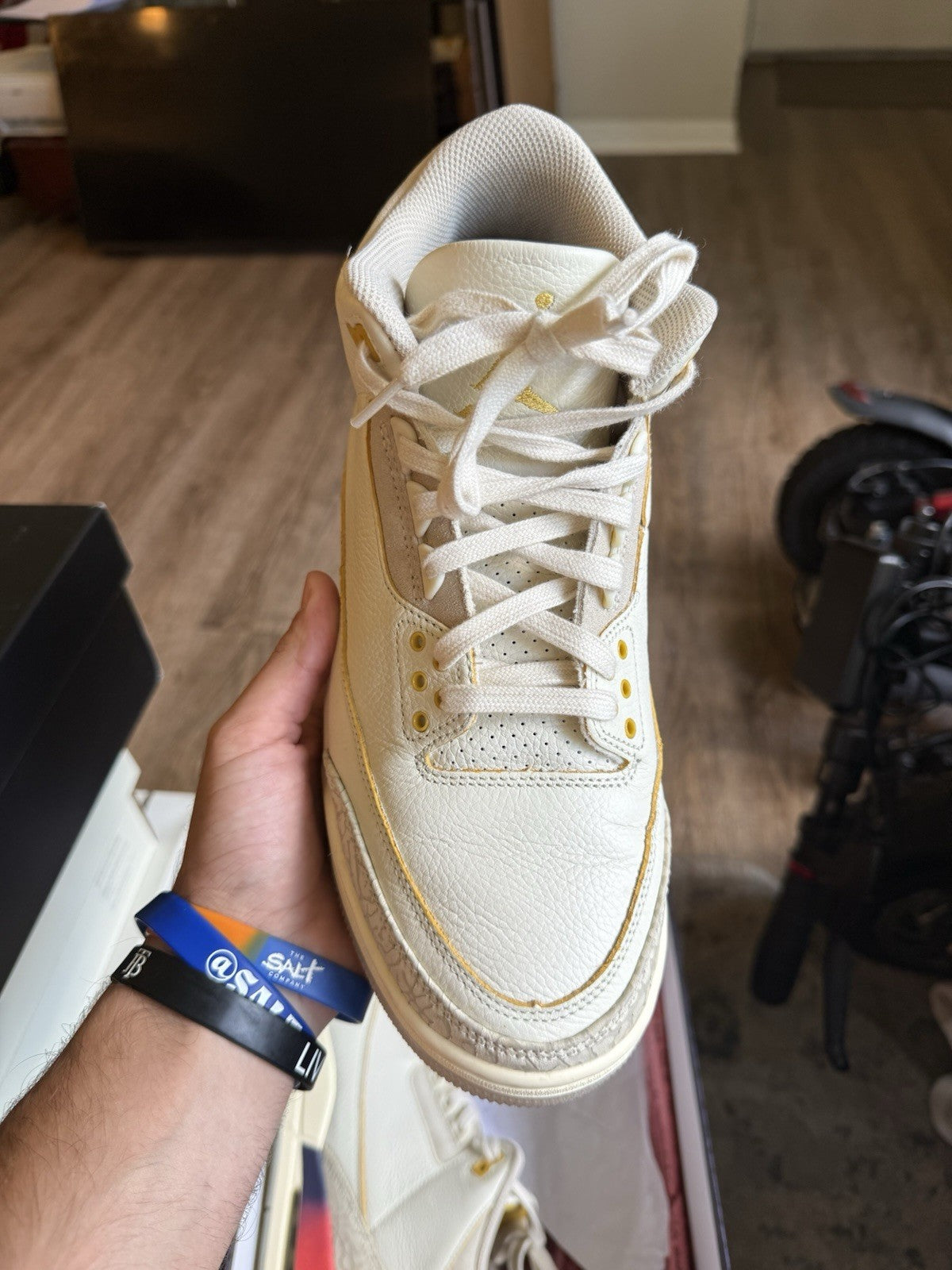 Size 9 - Air Jordan 3 Retro SP J Balvin Medellín Sunset